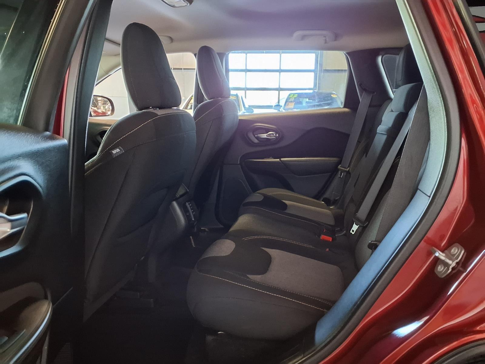 2017 Jeep Cherokee Altitude - Deep Cherry Red Crystal Pearlcoat exterior view 13