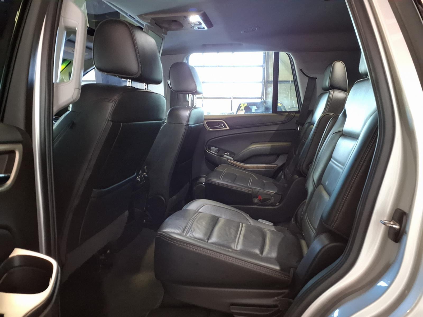 2018 GMC Yukon Denali - Quicksilver Metallic exterior view 14