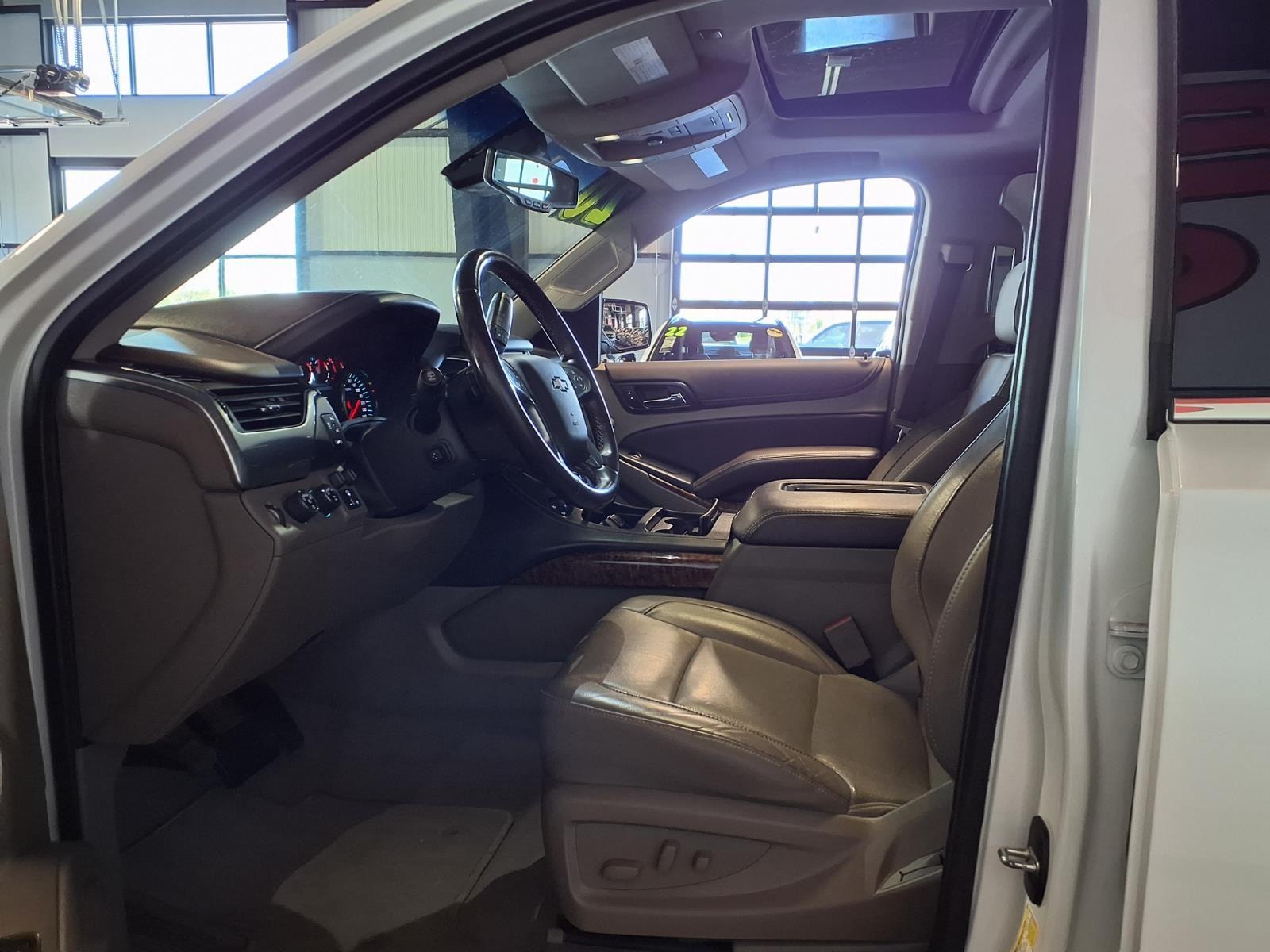2020 Chevrolet Tahoe Premier - Iridescent Pearl Tricoat exterior view 20