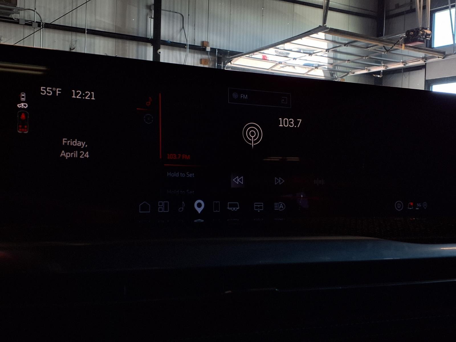 2025 Cadillac Escalade AWD V-Series - Black Raven exterior view 19