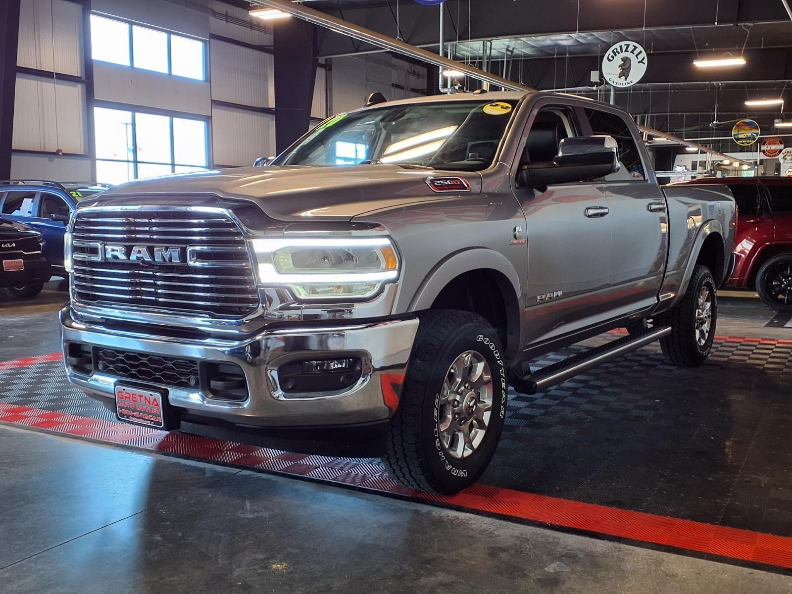 2020 Ram 2500 Laramie - Billet Silver Metallic Clearcoat exterior view 3