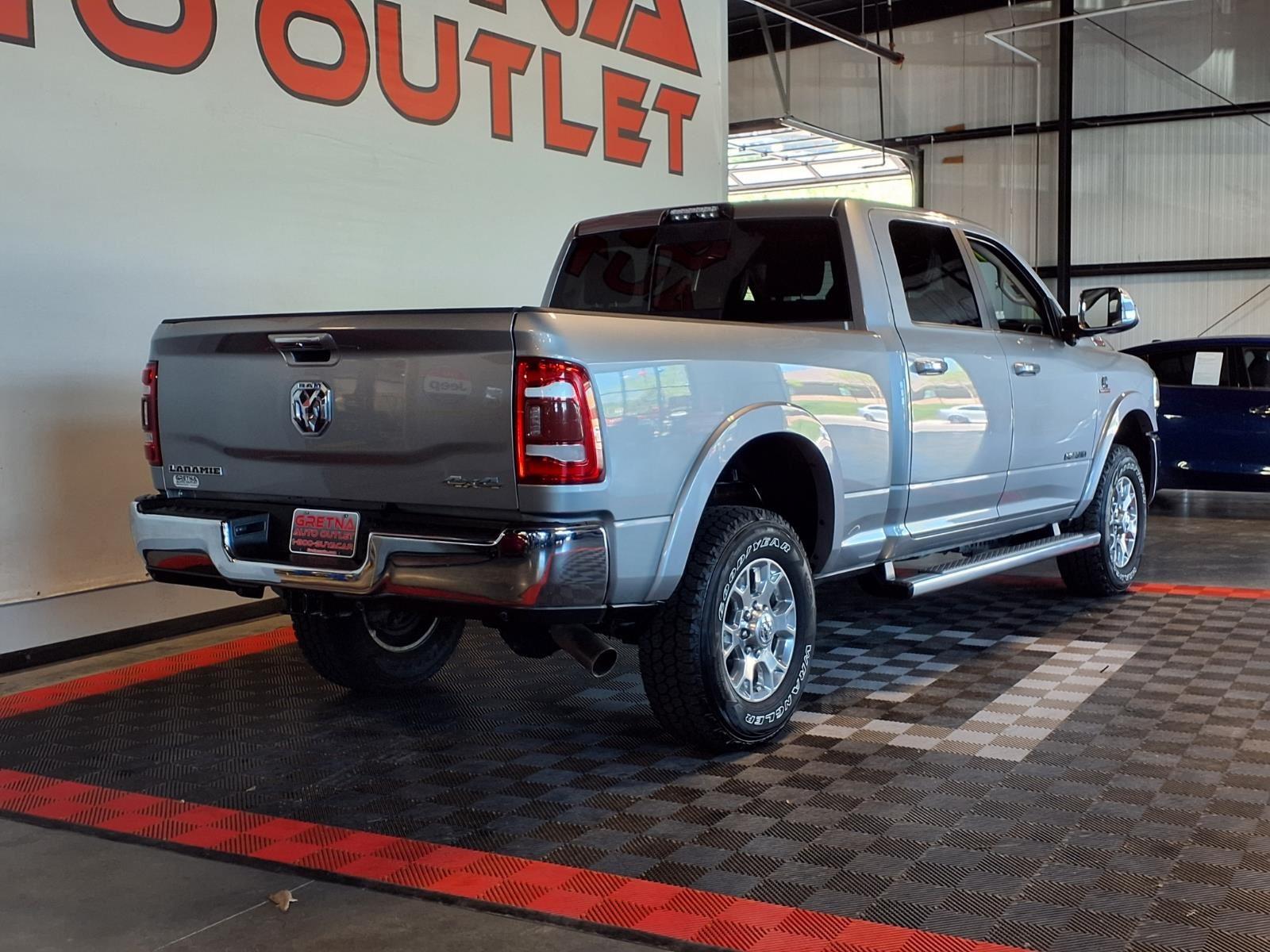 2020 Ram 2500 Laramie - Billet Silver Metallic Clearcoat exterior view 7