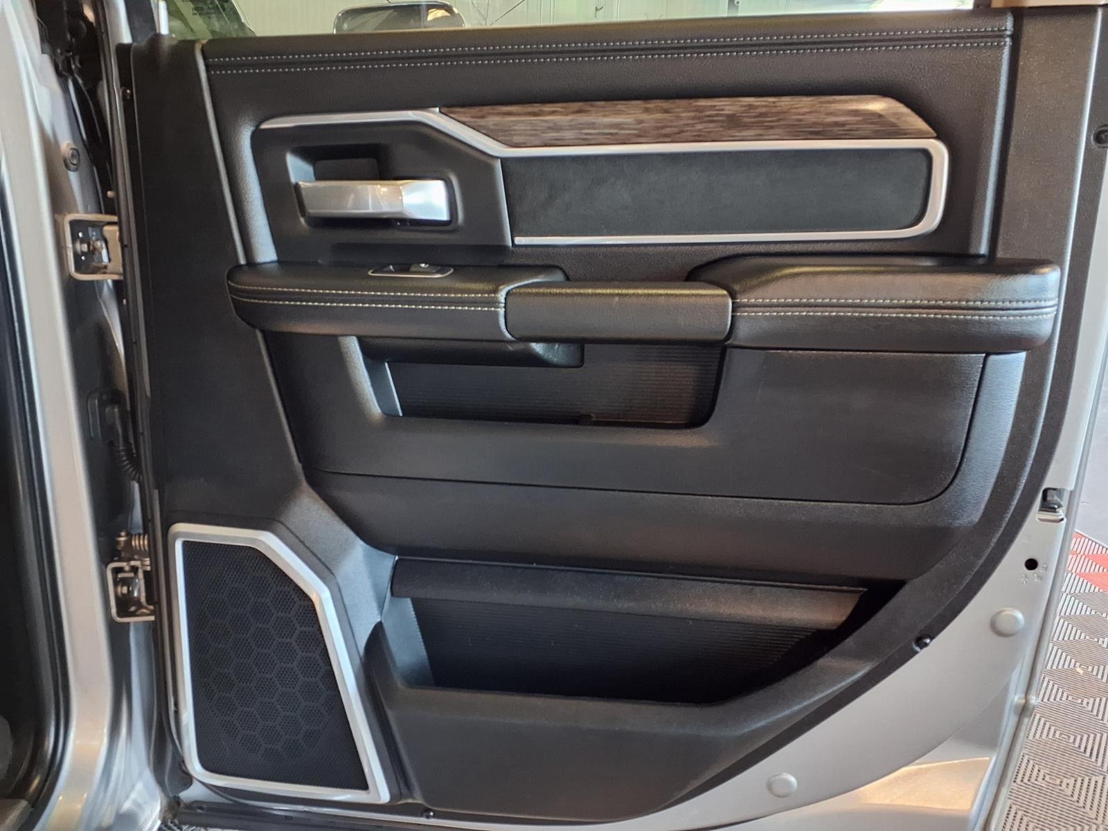 2020 Ram 2500 Laramie - Billet Silver Metallic Clearcoat exterior view 11