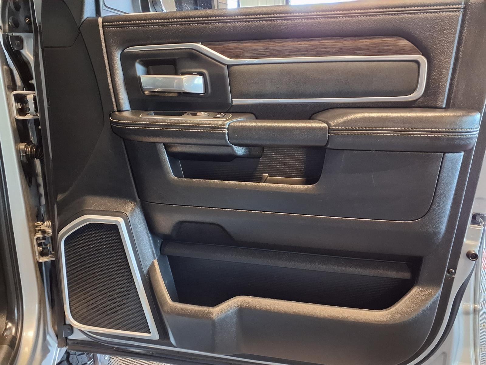 2020 Ram 2500 Laramie - Billet Silver Metallic Clearcoat exterior view 13