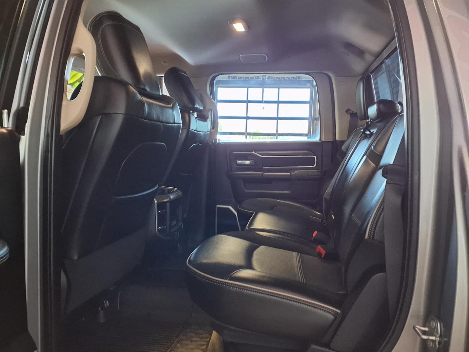 2020 Ram 2500 Laramie - Billet Silver Metallic Clearcoat exterior view 14
