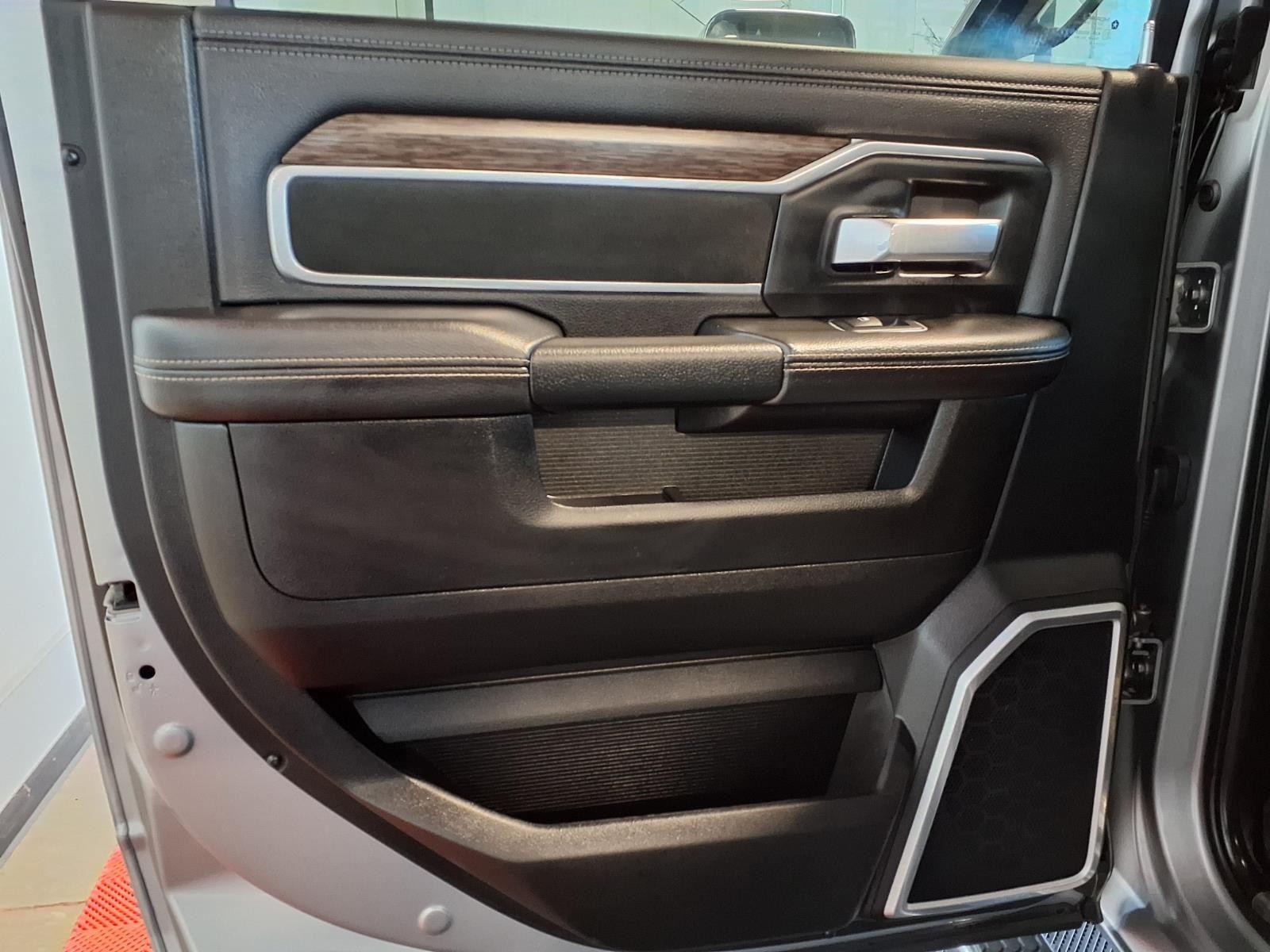 2020 Ram 2500 Laramie - Billet Silver Metallic Clearcoat exterior view 15