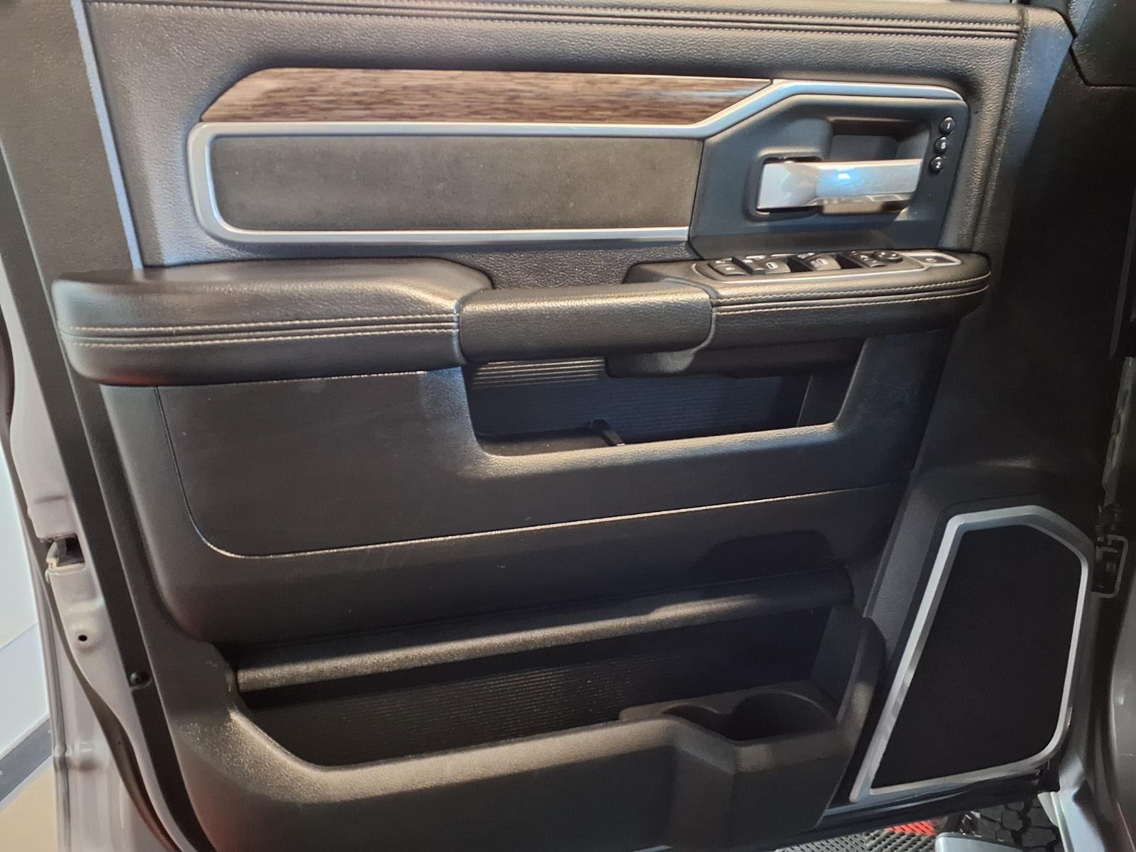 2020 Ram 2500 Laramie - Billet Silver Metallic Clearcoat exterior view 17
