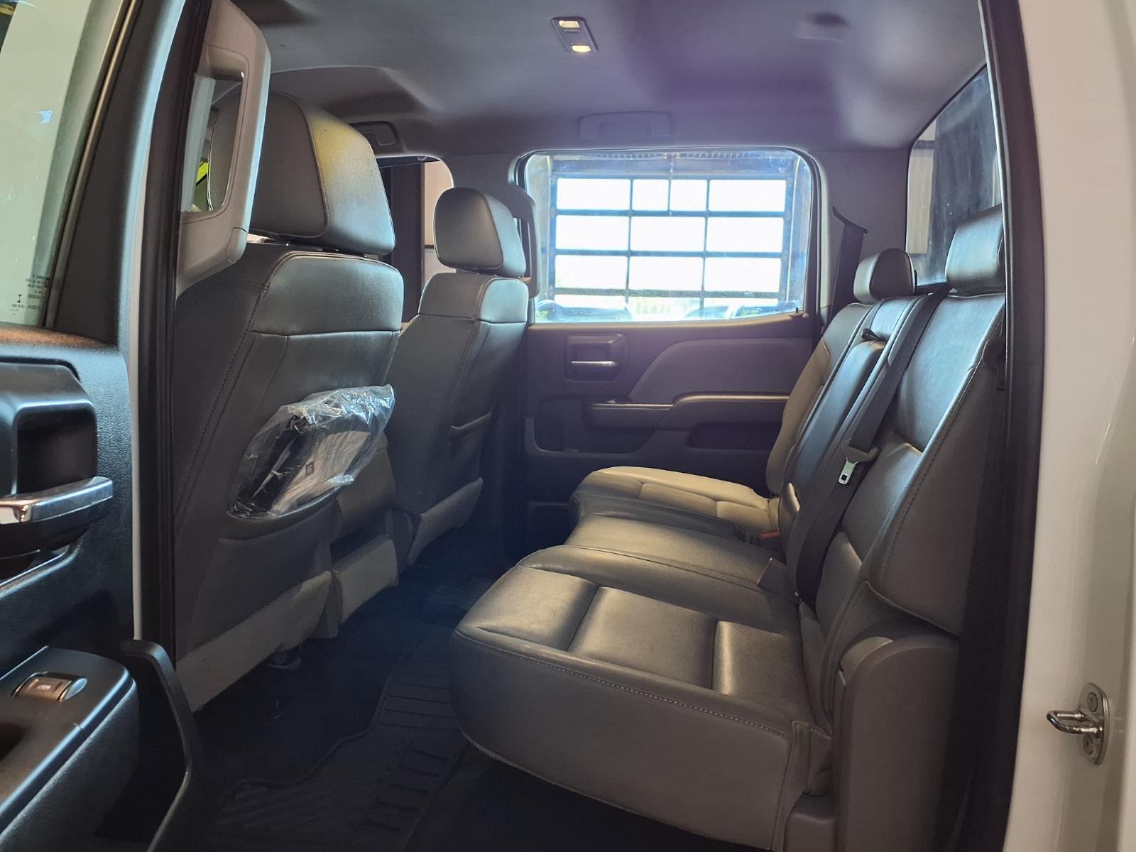 2018 Chevrolet Silverado 2500HD Work Truck - Summit White exterior view 14