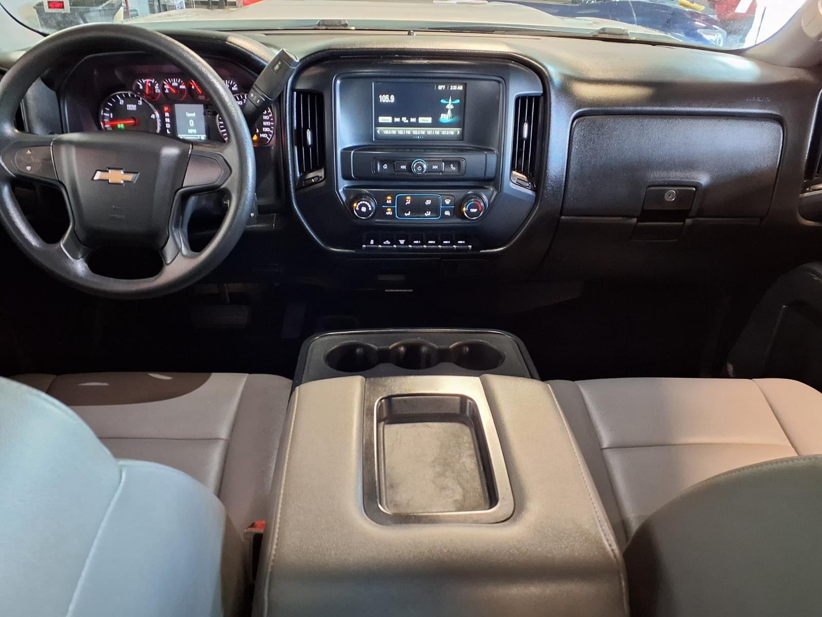 2018 Chevrolet Silverado 2500HD Work Truck - Summit White exterior view 16