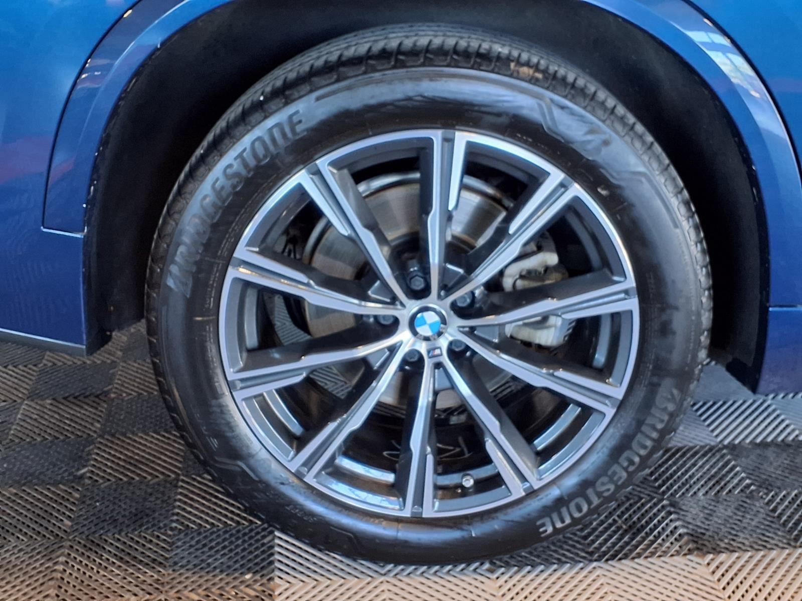 2019 BMW X5 xDrive40i - Phytonic Blue Metallic exterior view 9