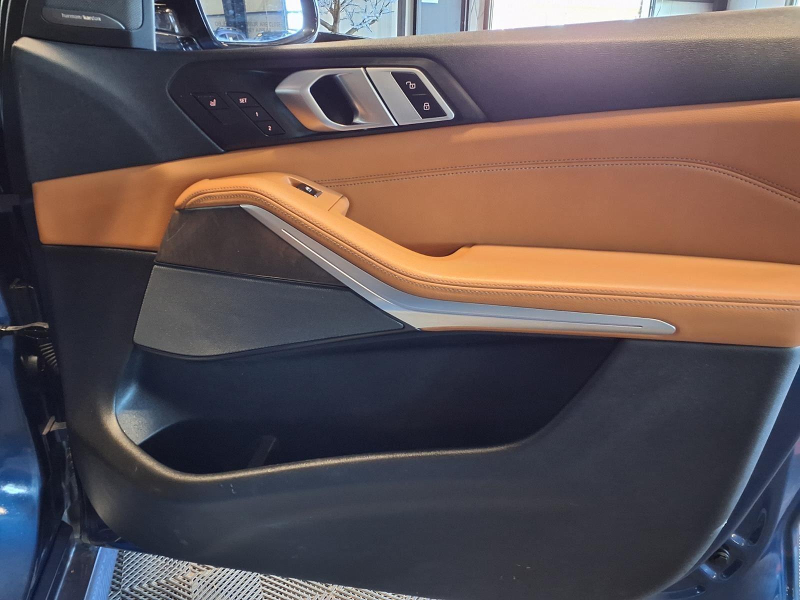2019 BMW X5 xDrive40i - Phytonic Blue Metallic exterior view 13