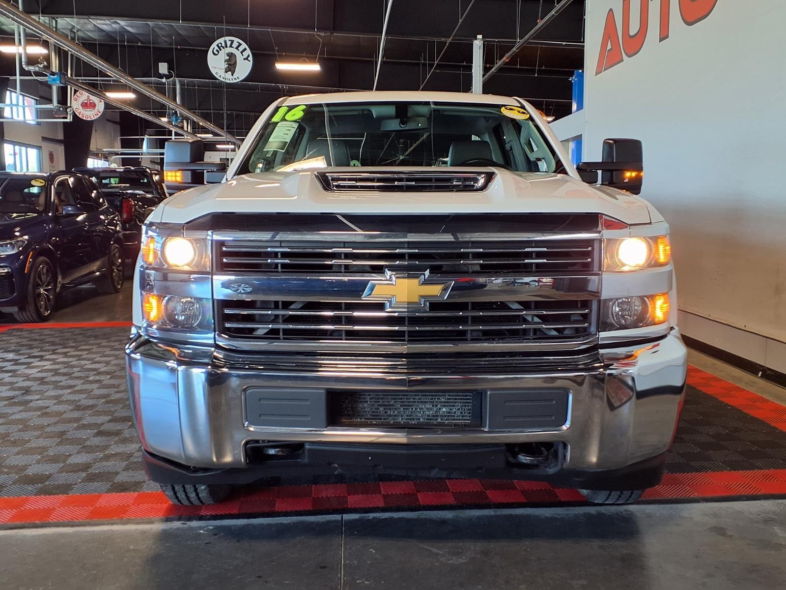 2018 Chevrolet Silverado 2500HD Work Truck - Summit White exterior view 2