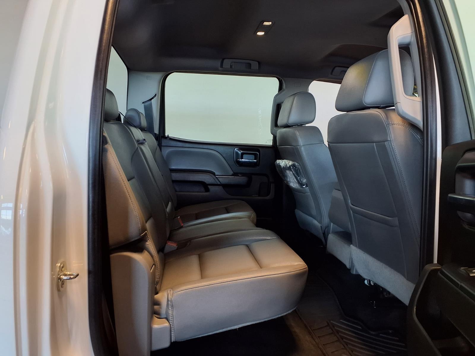 2018 Chevrolet Silverado 2500HD Work Truck - Summit White exterior view 10