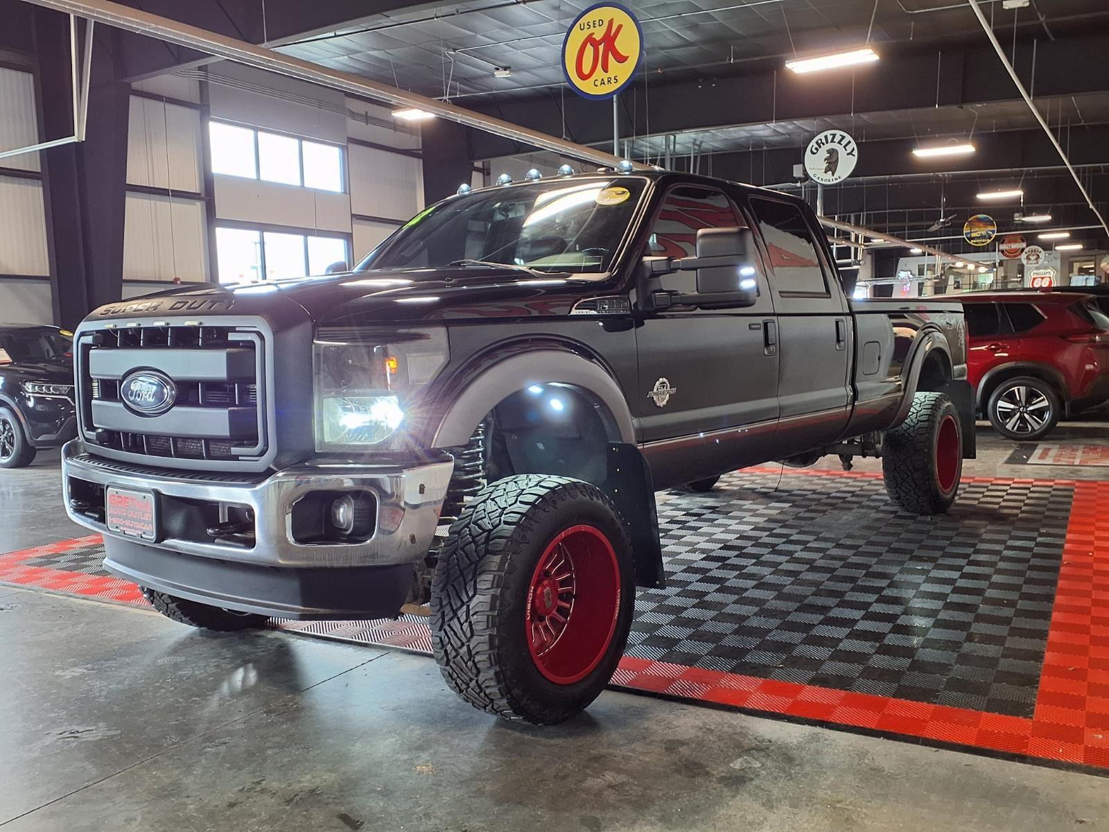 2012 Ford Super Duty F-350 SRW Lariat - Tuxedo Black exterior view 3