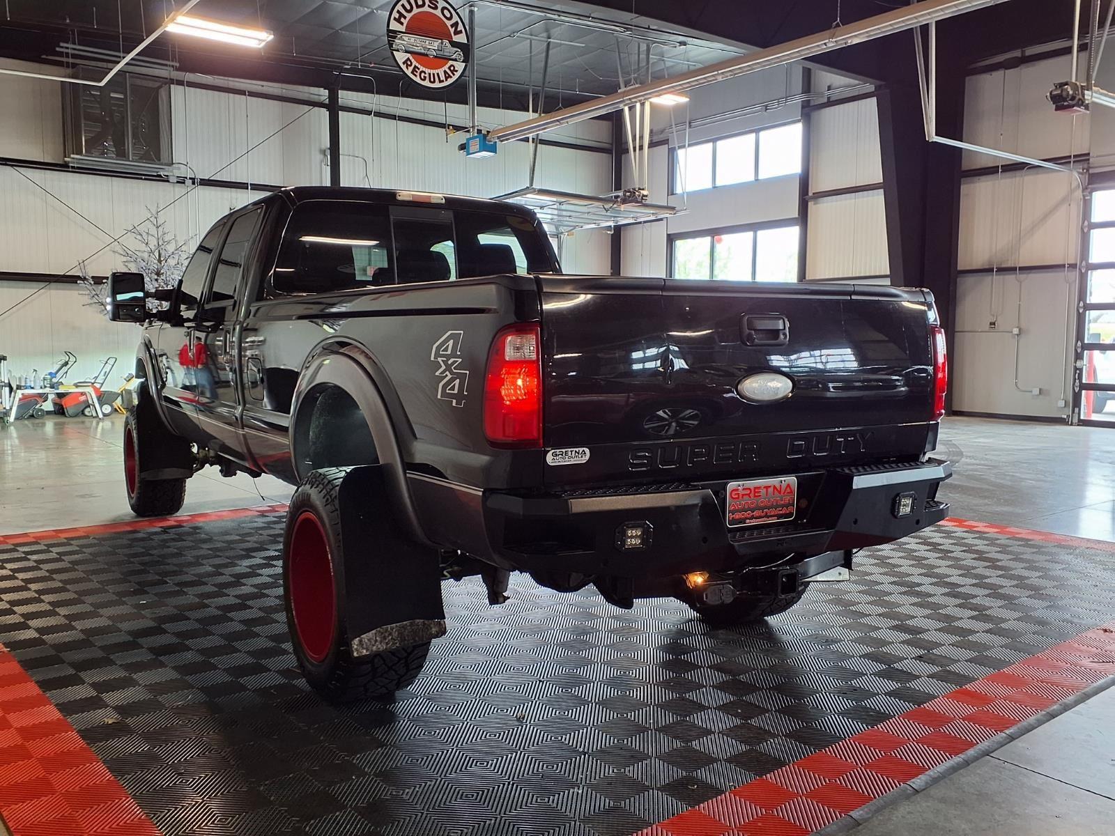 2012 Ford Super Duty F-350 SRW Lariat - Tuxedo Black exterior view 4