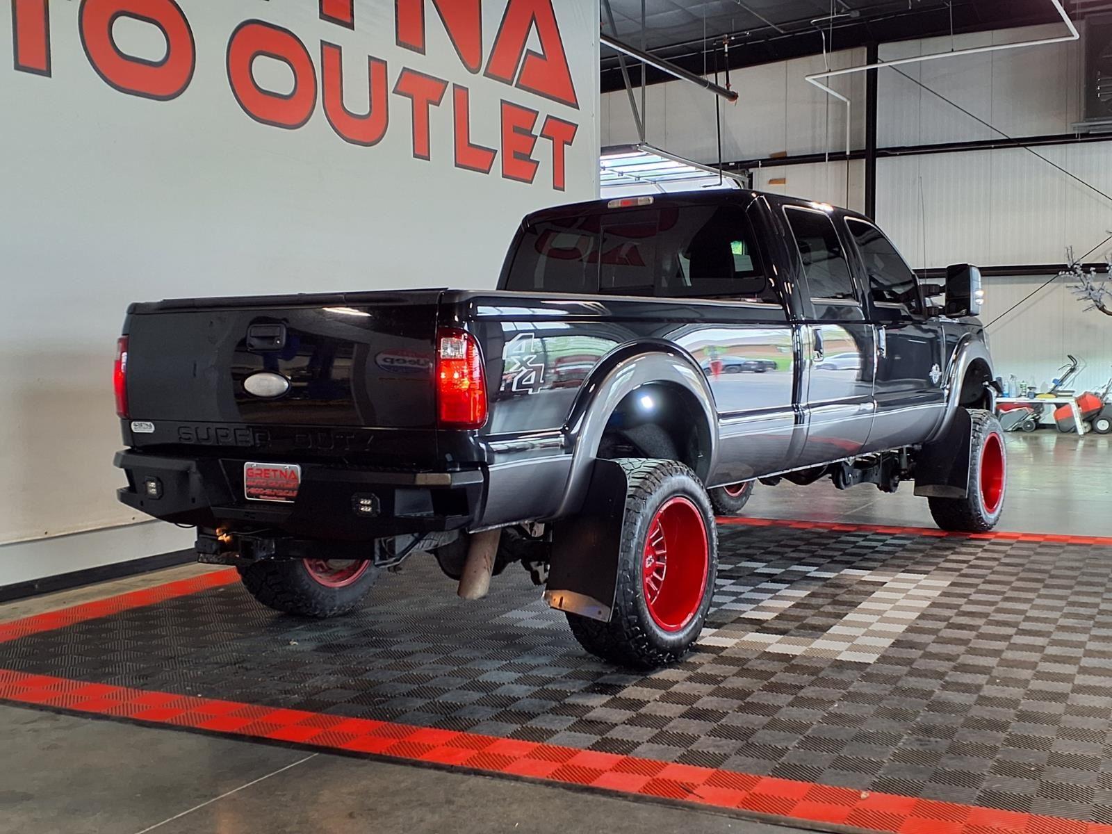2012 Ford Super Duty F-350 SRW Lariat - Tuxedo Black exterior view 7