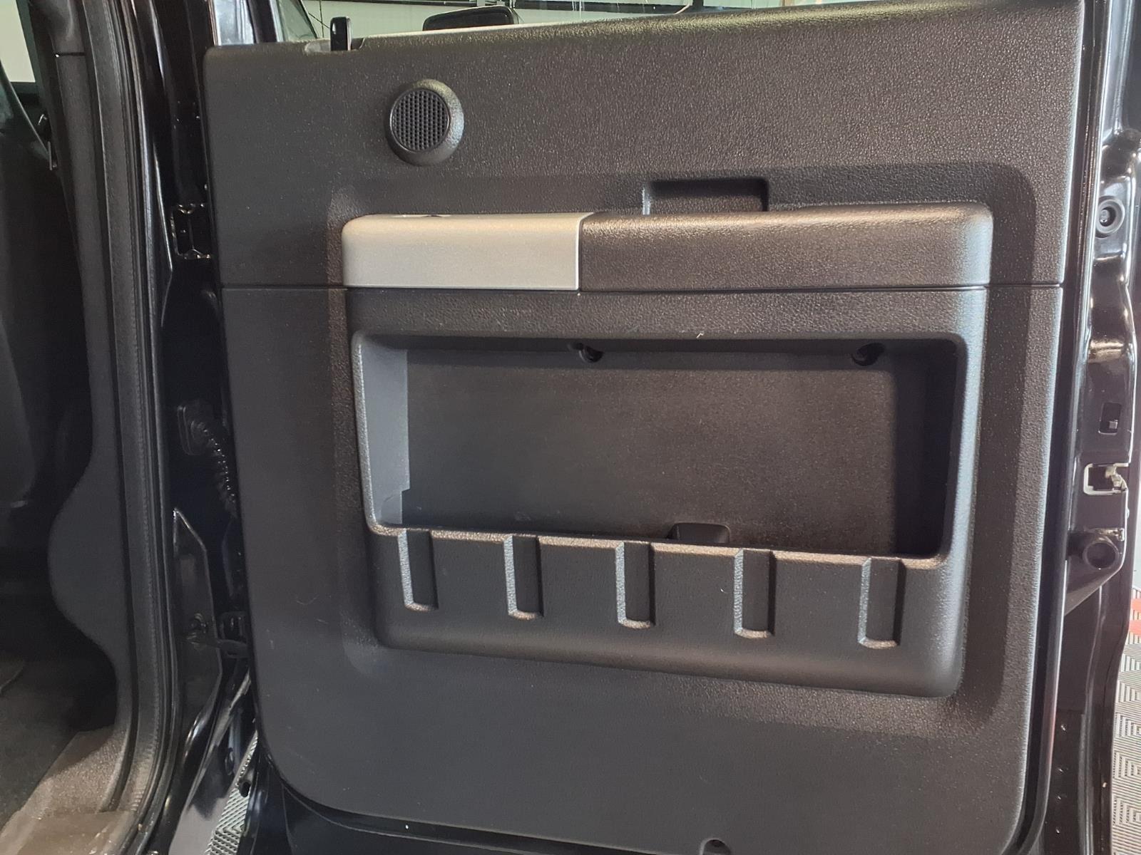 2012 Ford Super Duty F-350 SRW Lariat - Tuxedo Black exterior view 10
