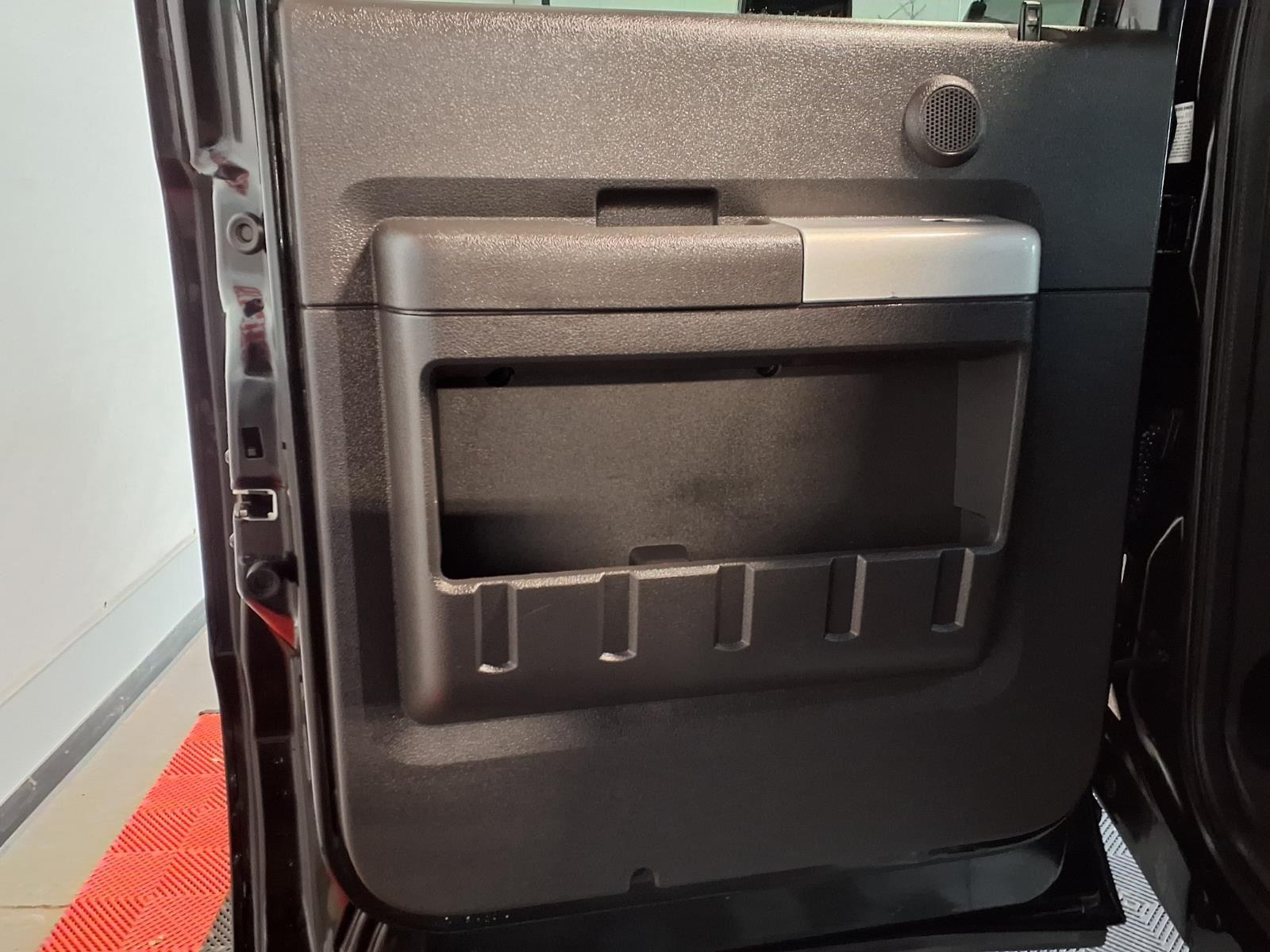 2012 Ford Super Duty F-350 SRW Lariat - Tuxedo Black exterior view 14