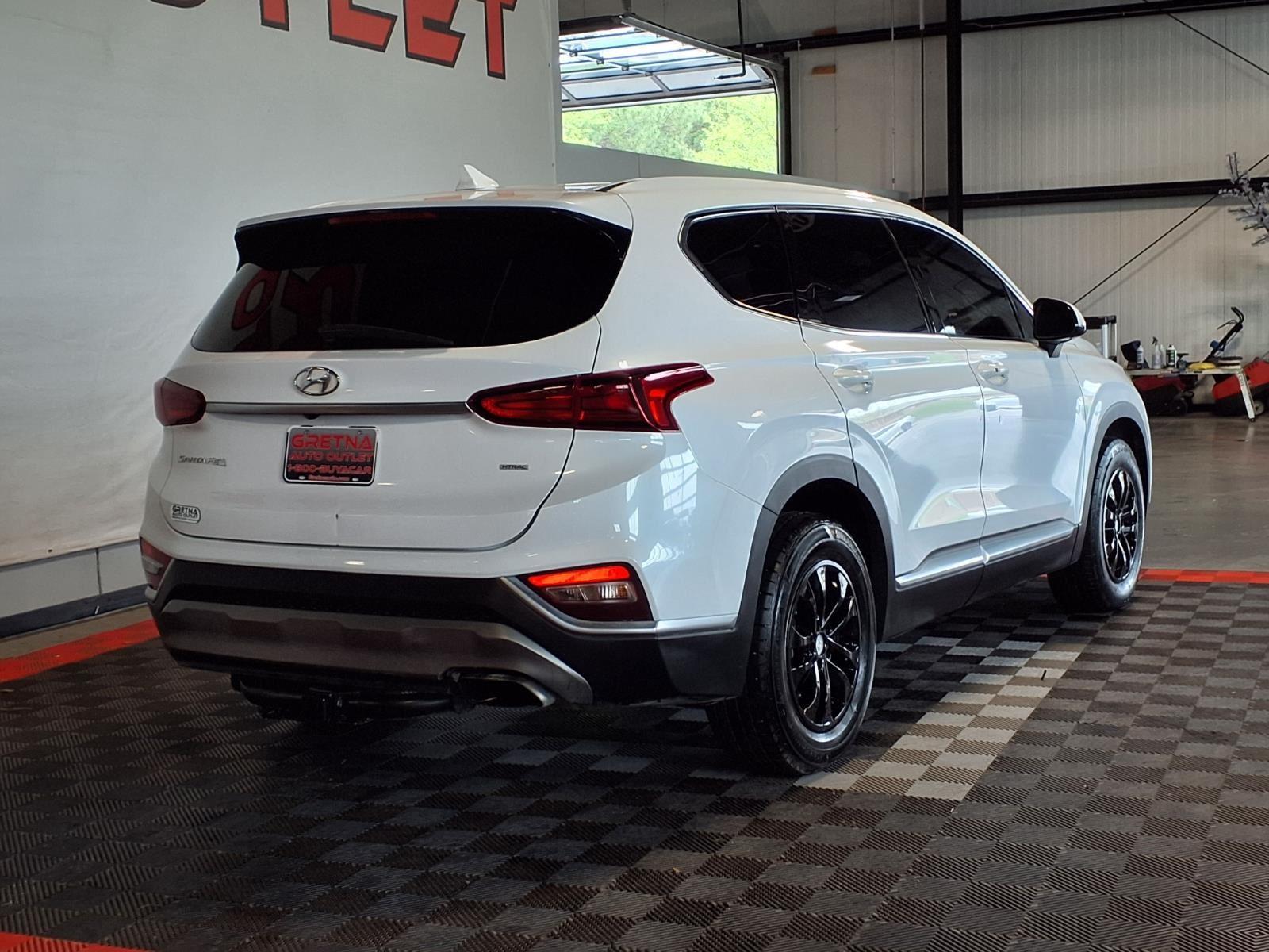 2020 Hyundai Santa Fe SEL - Quartz White exterior view 6