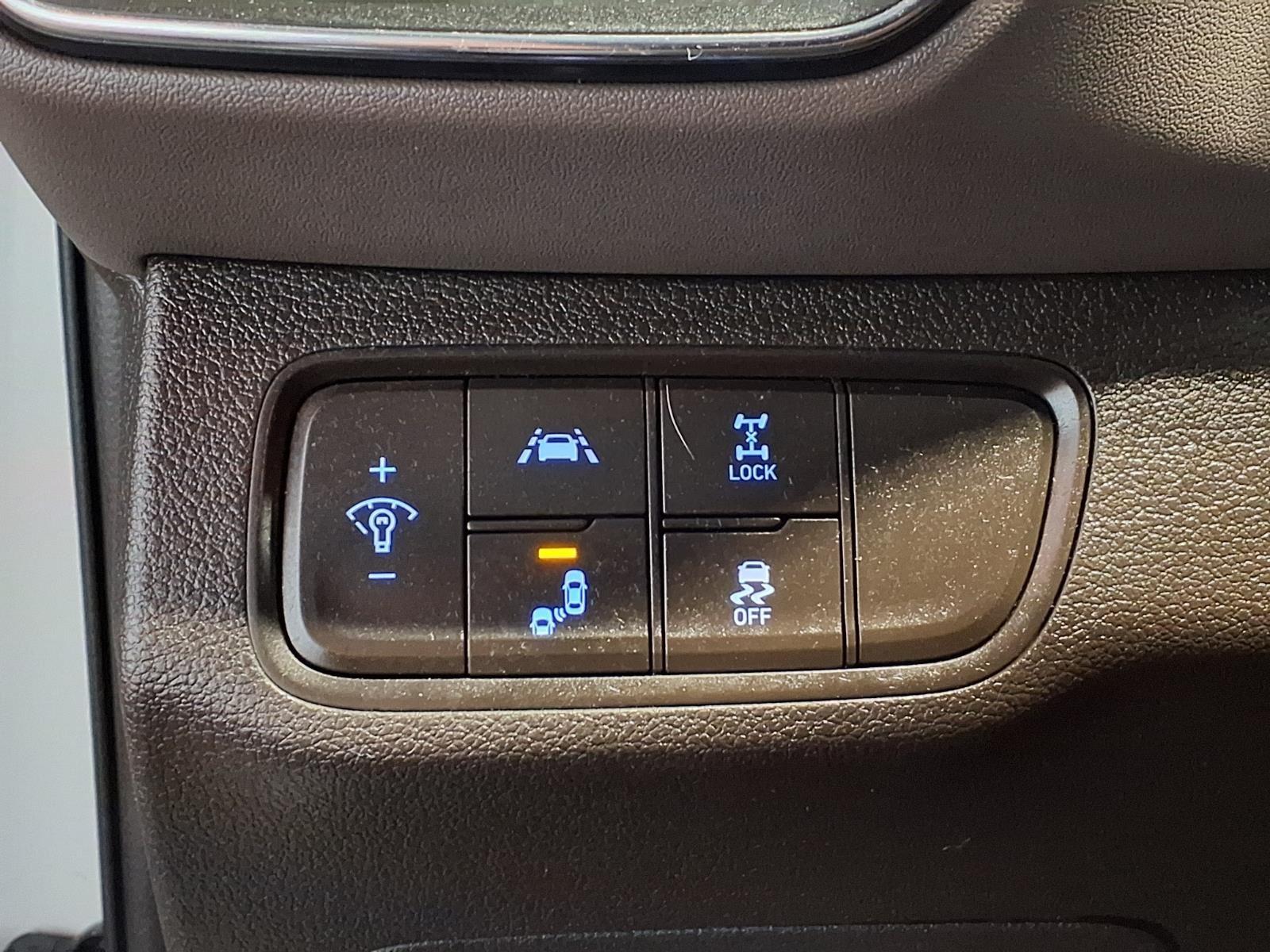 2020 Hyundai Santa Fe SEL - Quartz White exterior view 17