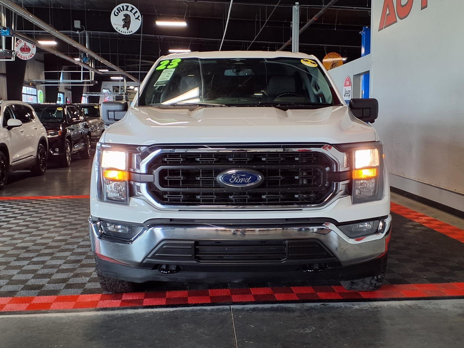 2023 Ford F-150 XLT - Oxford White exterior view 2