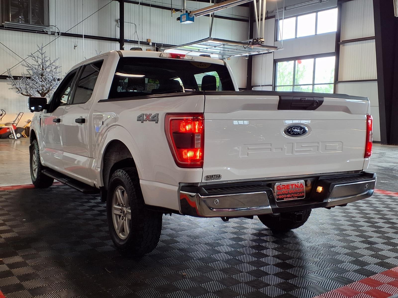 2023 Ford F-150 XLT - Oxford White exterior view 4