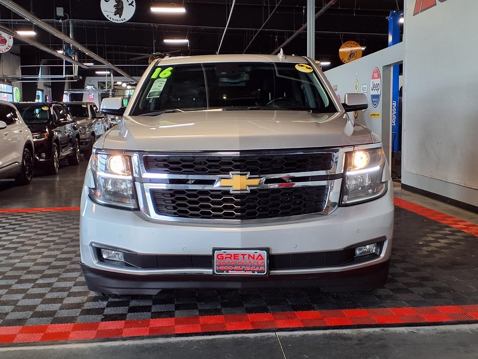 2016 Chevrolet Suburban LT - Silver Ice Metallic exterior view 2