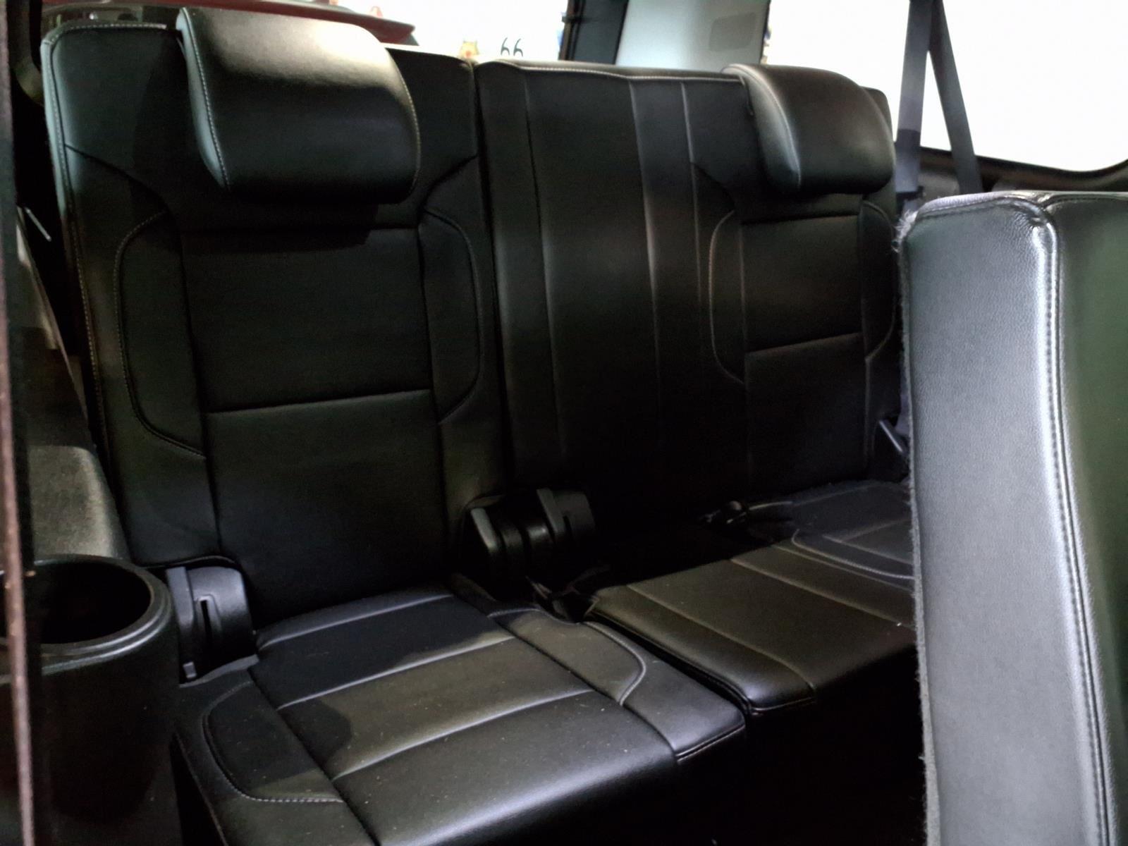 2016 Chevrolet Suburban LT - Silver Ice Metallic exterior view 11