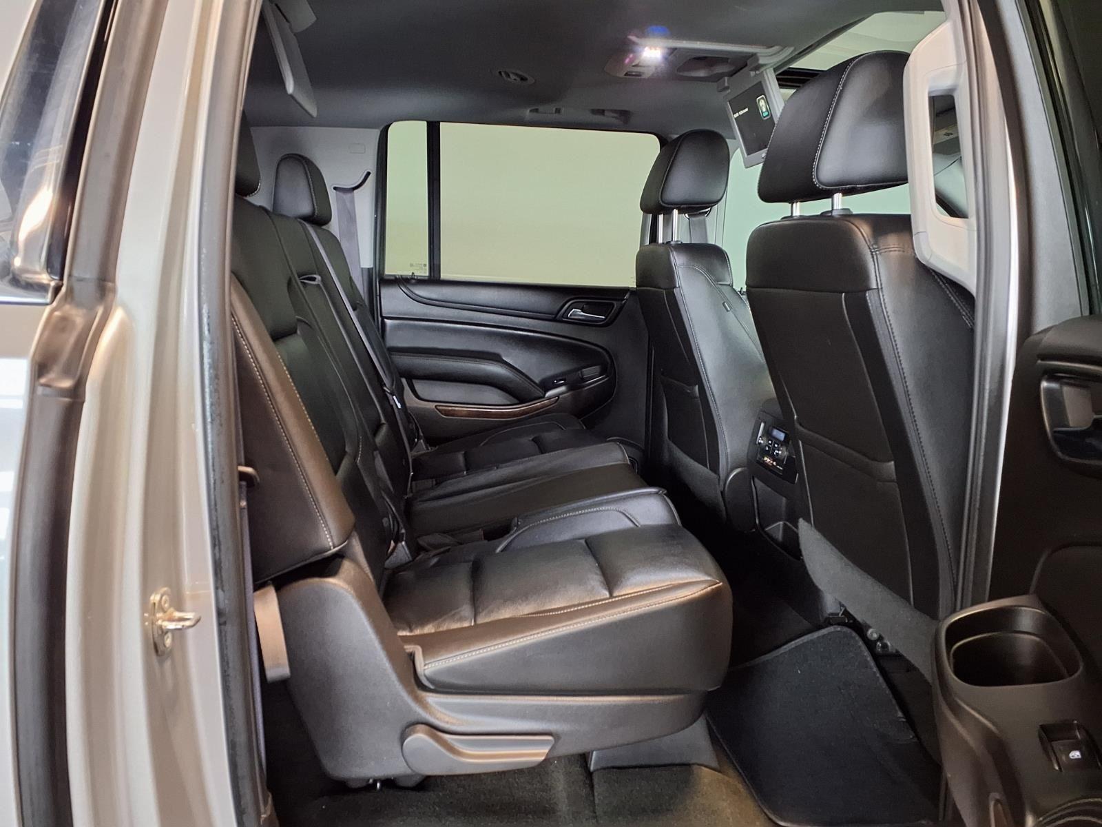2016 Chevrolet Suburban LT - Silver Ice Metallic exterior view 12