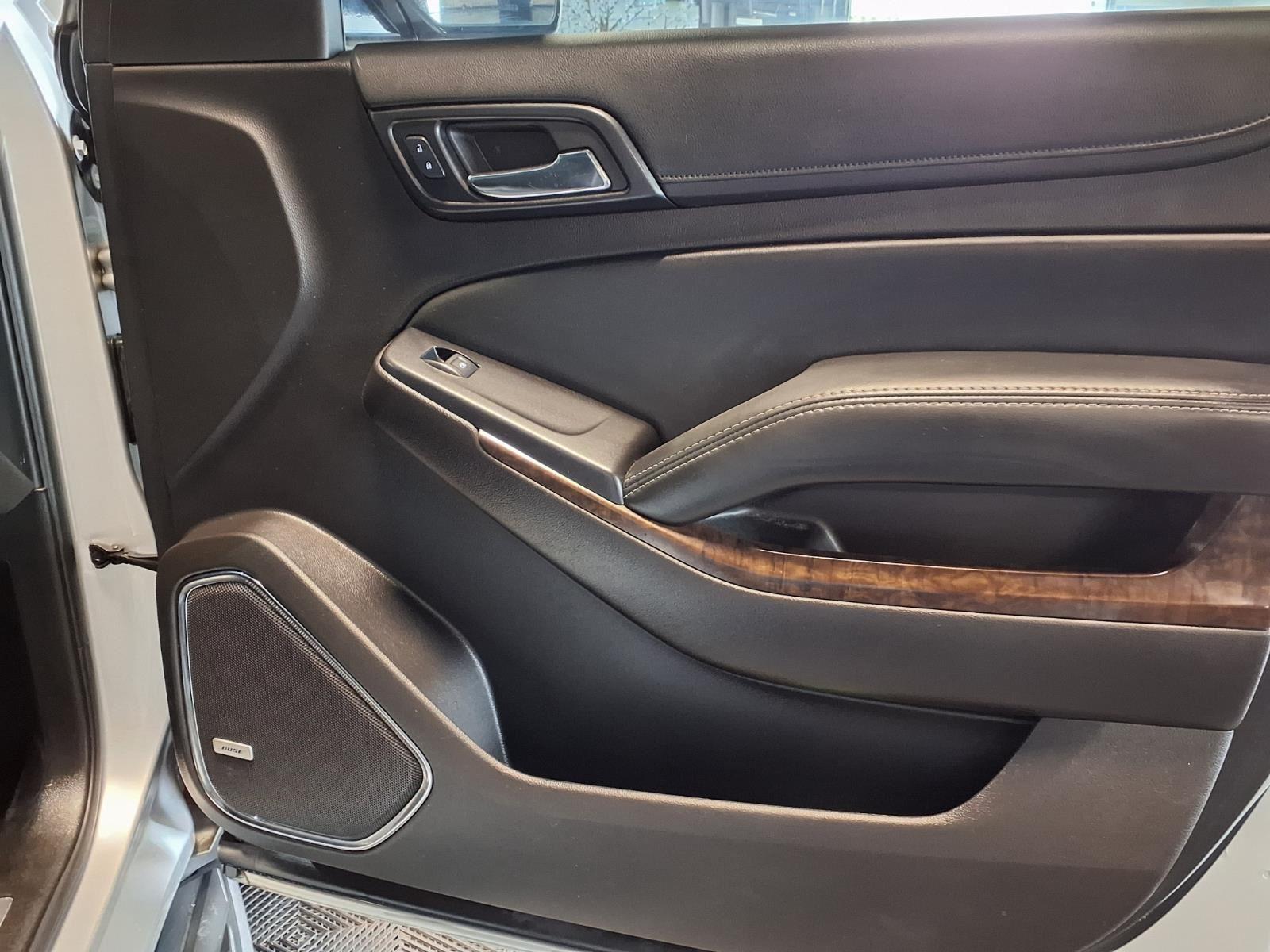 2016 Chevrolet Suburban LT - Silver Ice Metallic exterior view 15