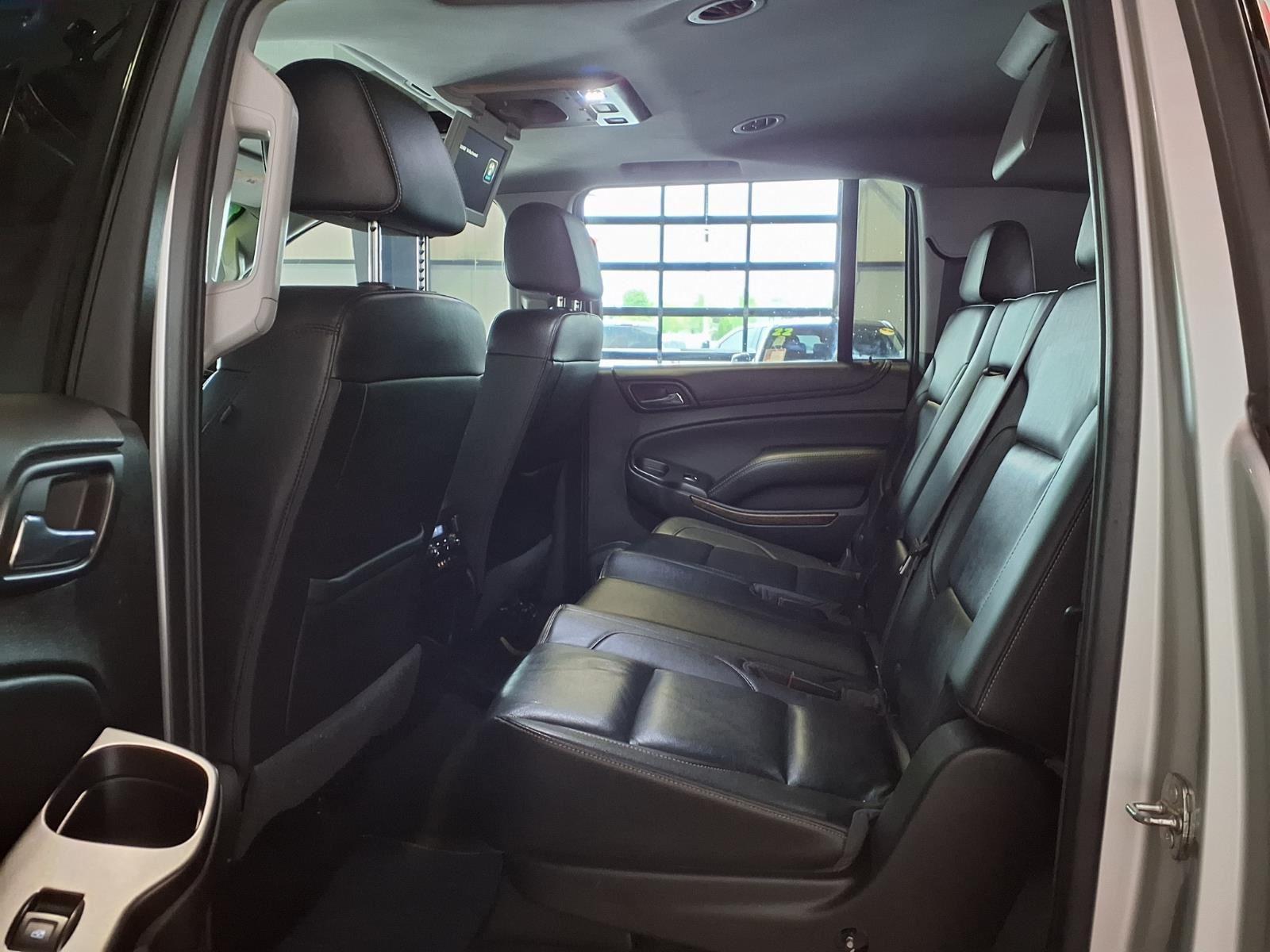2016 Chevrolet Suburban LT - Silver Ice Metallic exterior view 16