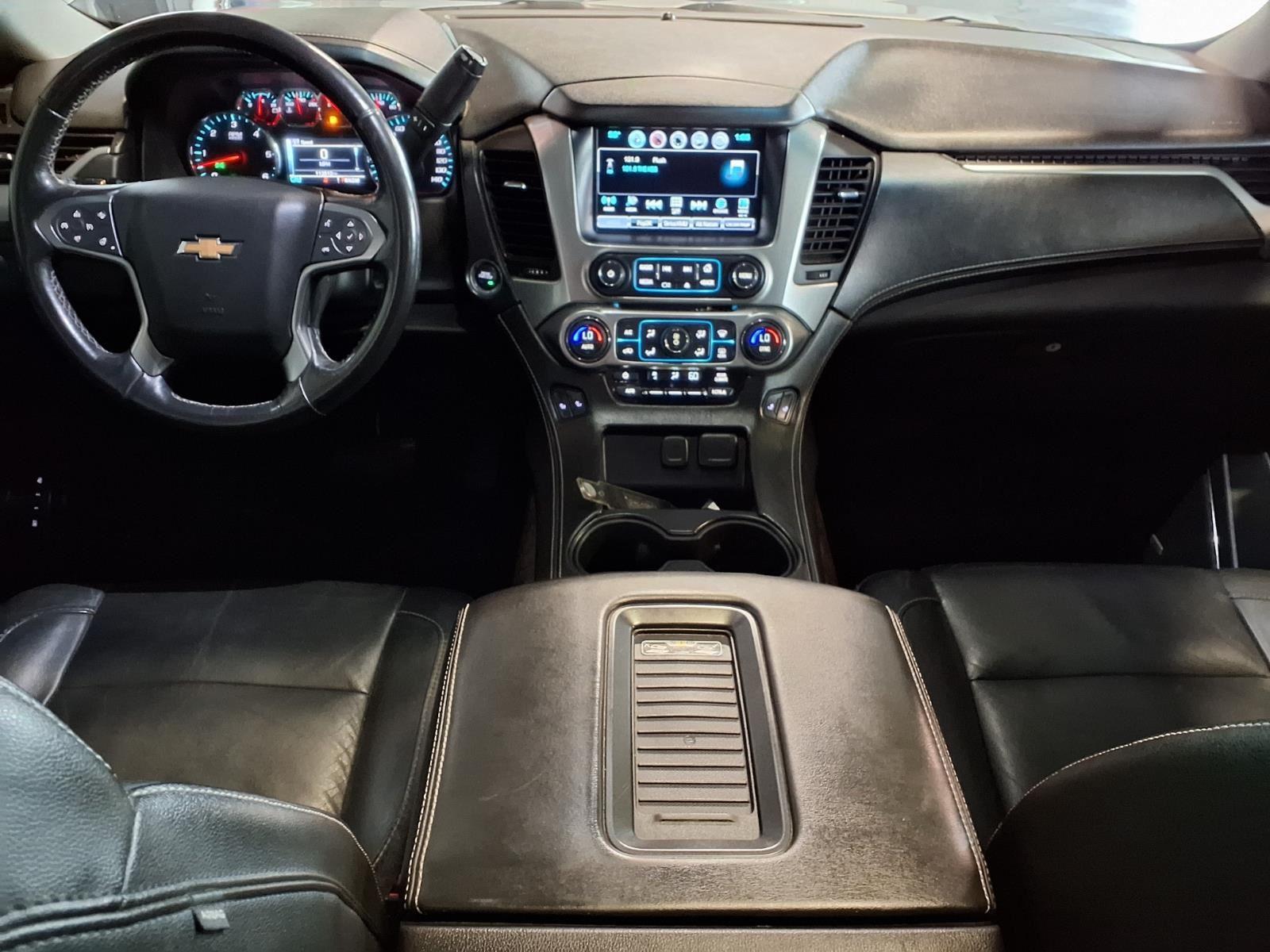 2016 Chevrolet Suburban LT - Silver Ice Metallic exterior view 18