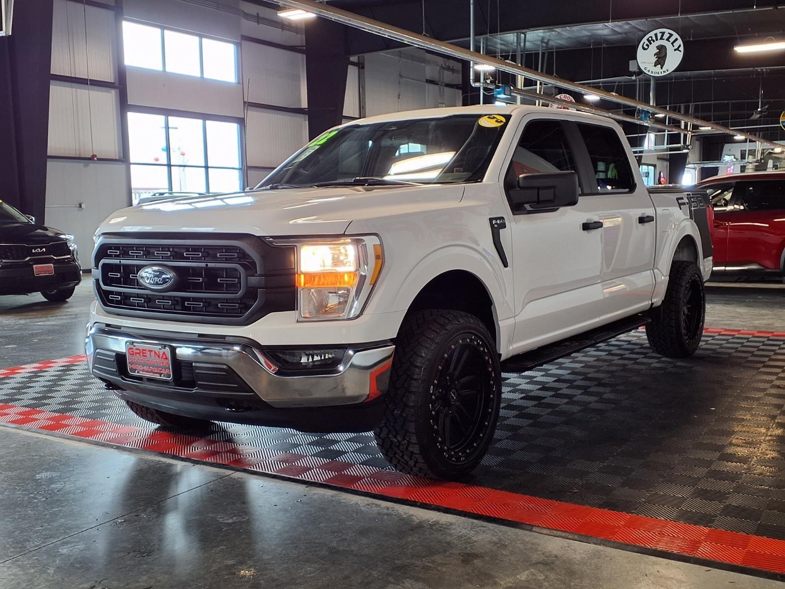 2022 Ford F-150 XL - Oxford White exterior view 3