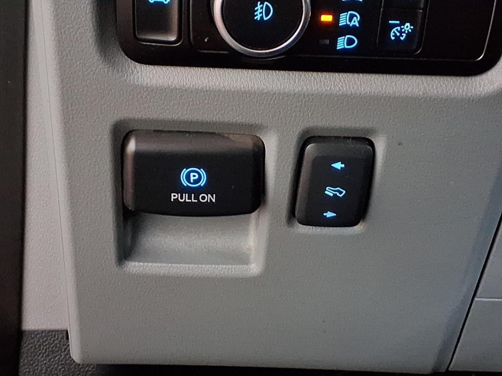 2023 Ford F-150 XLT - Oxford White exterior view 19