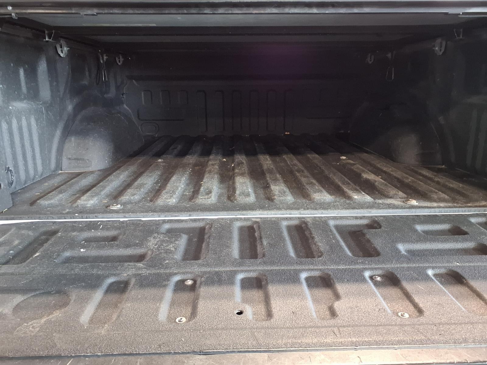 2022 Ford F-150 XL - Oxford White exterior view 6