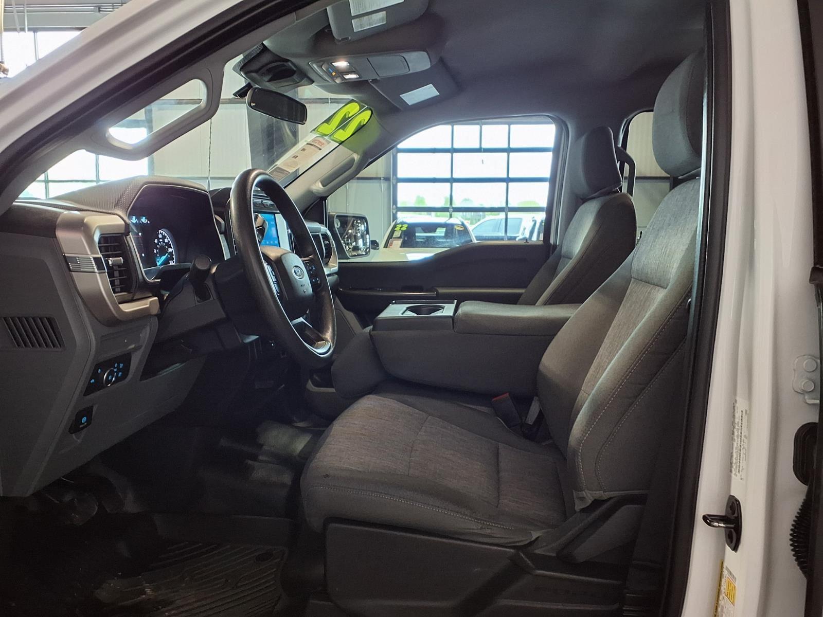 2022 Ford F-150 XL - Oxford White exterior view 18