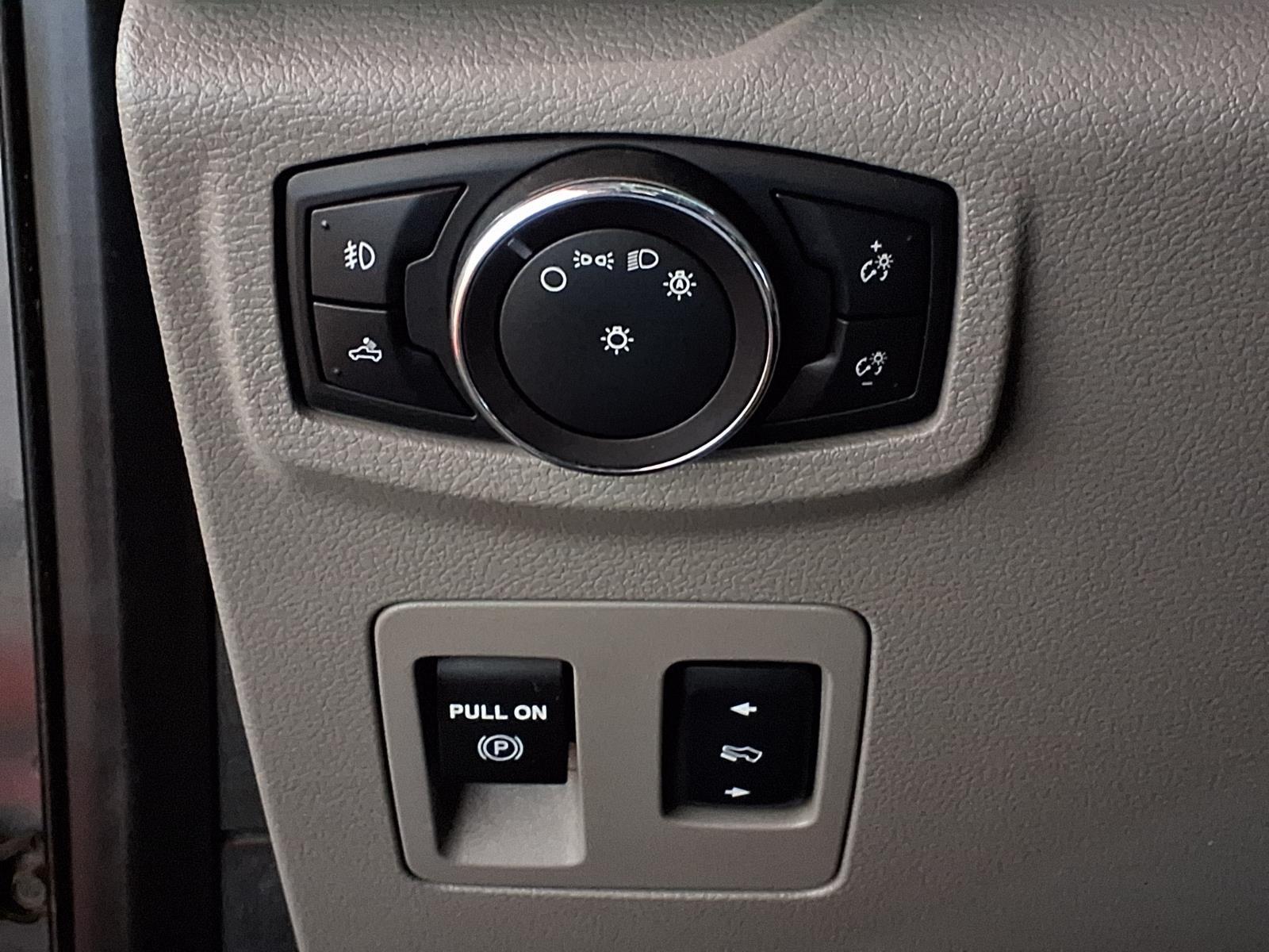 2018 Ford F-150 XLT - Ingot Silver Metallic exterior view 18
