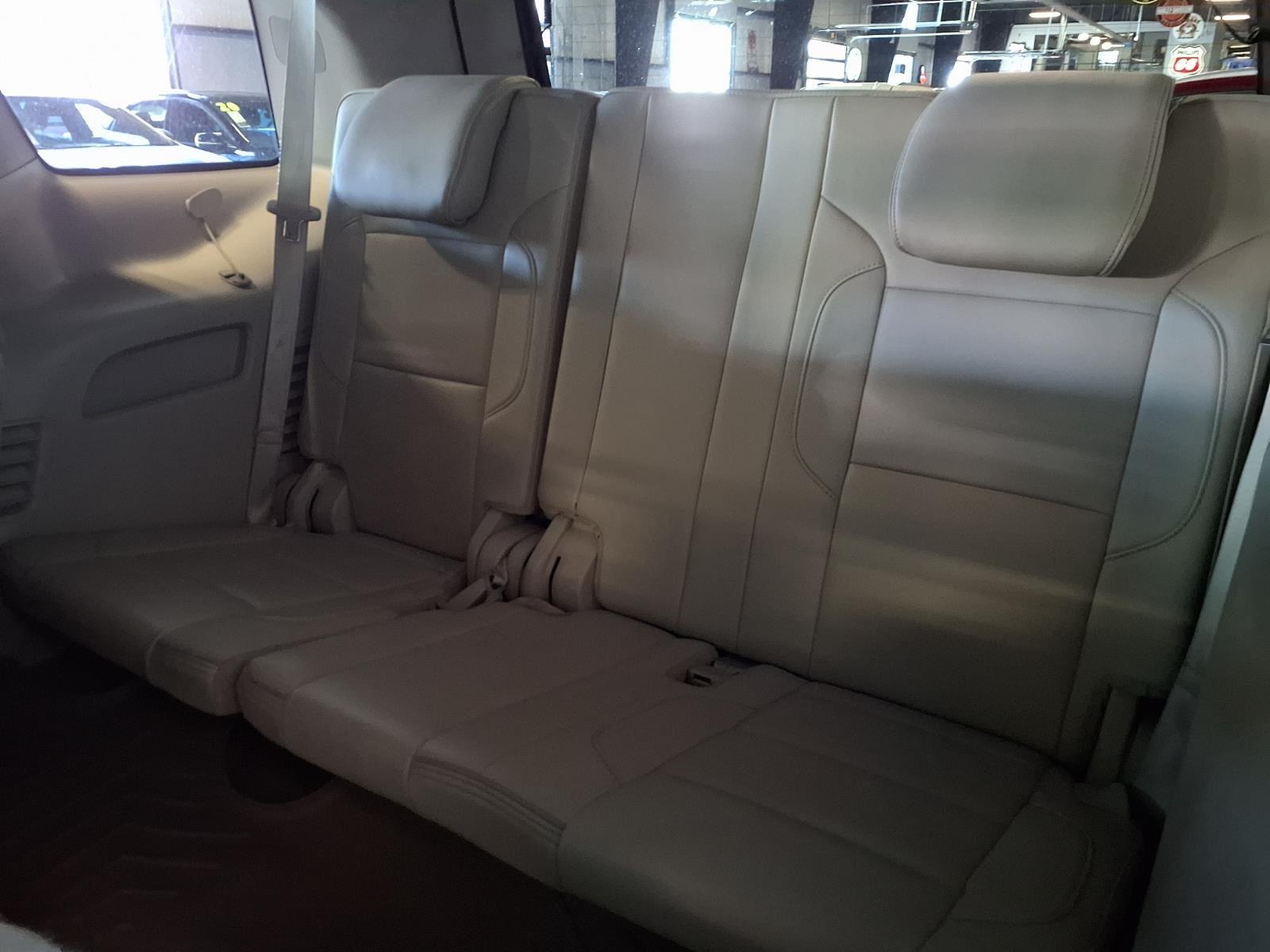 2015 GMC Yukon Denali - Onyx Black exterior view 15