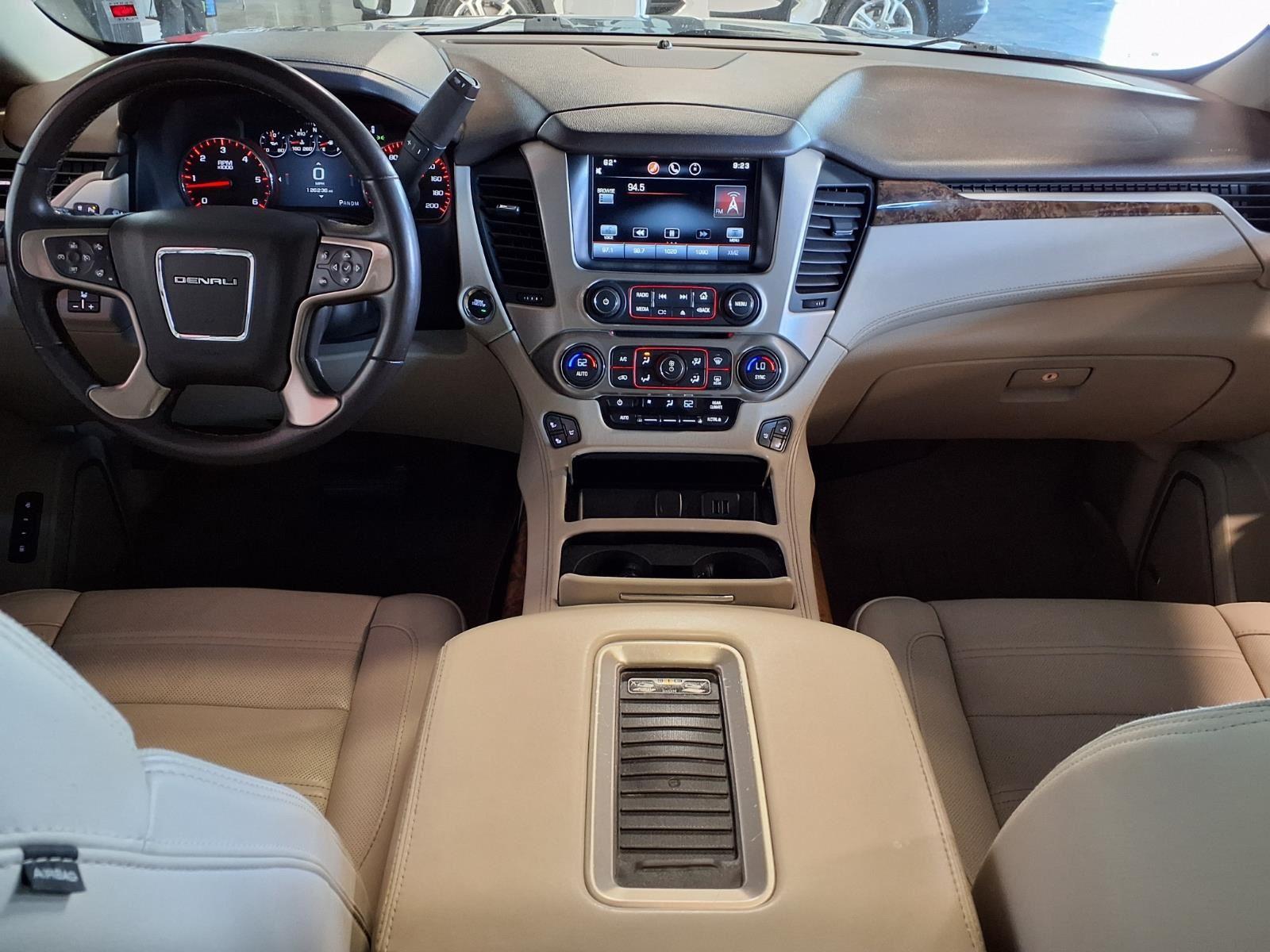 2015 GMC Yukon Denali - Onyx Black exterior view 18