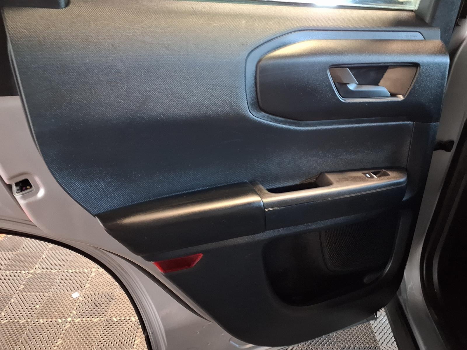 2021 Ford Bronco Sport Base - Iconic Silver Metallic exterior view 15