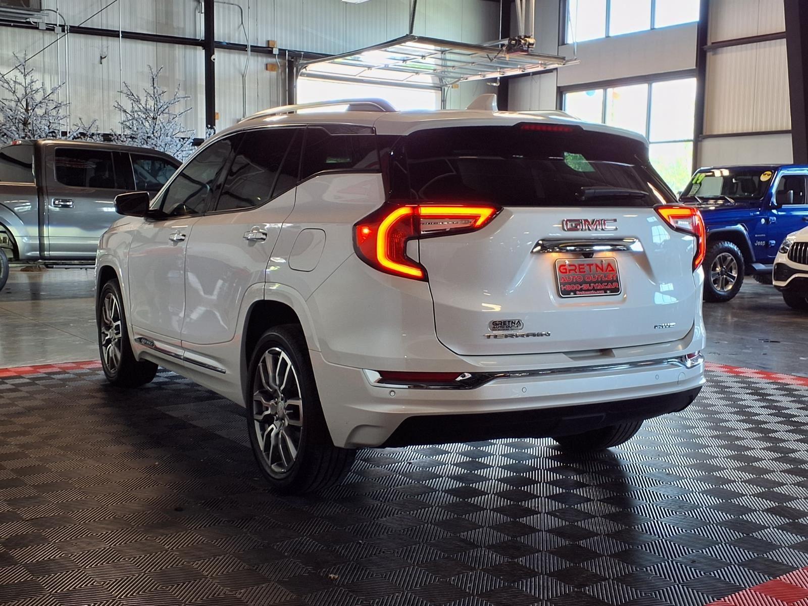 2023 GMC Terrain Denali - White Frost Tricoat exterior view 4