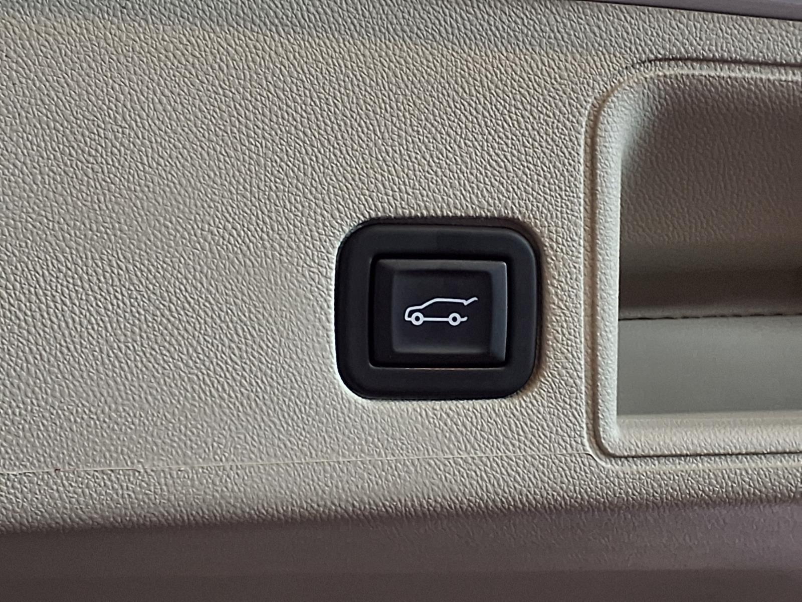 2023 GMC Terrain Denali - White Frost Tricoat exterior view 7