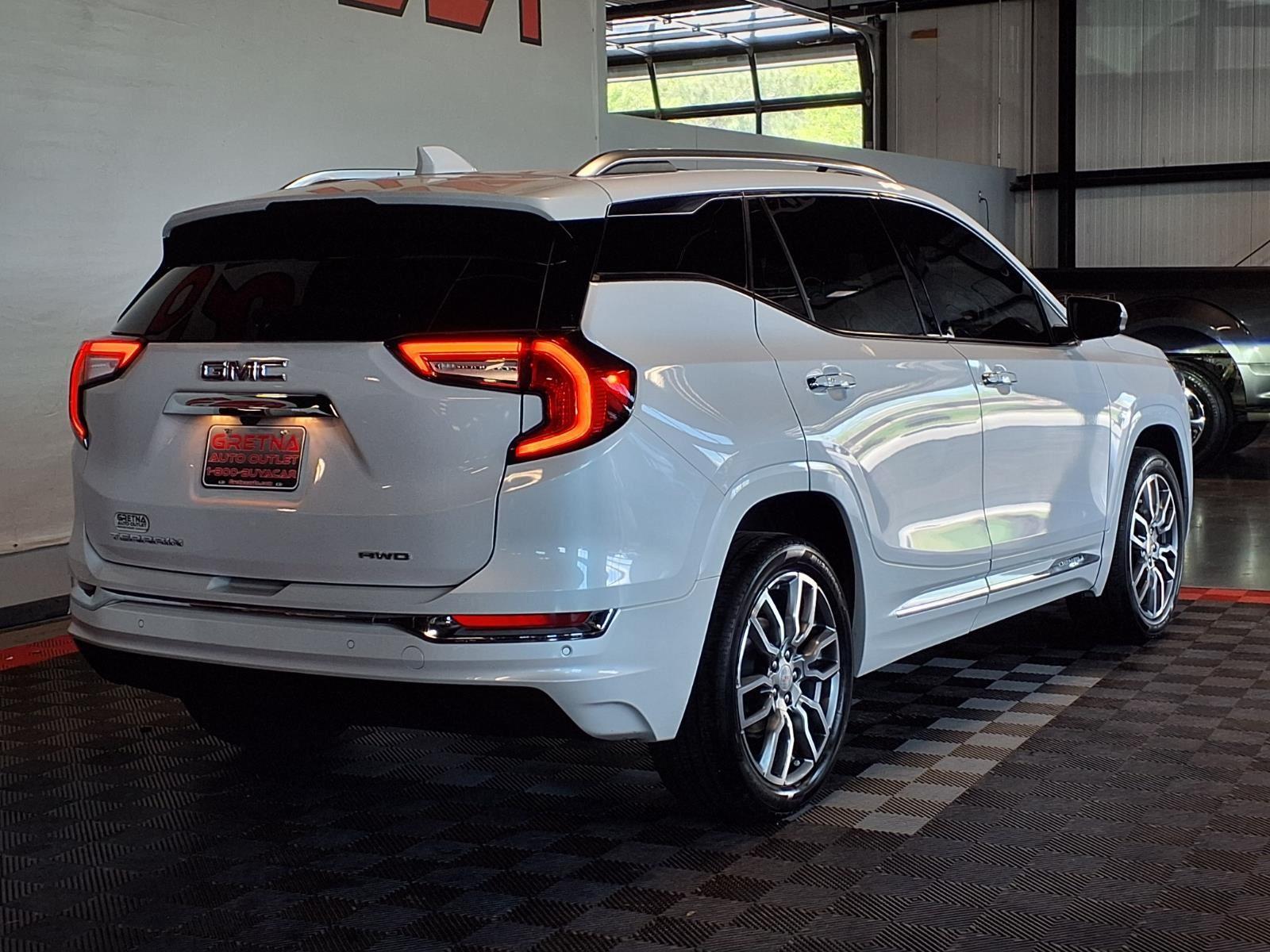 2023 GMC Terrain Denali - White Frost Tricoat exterior view 8