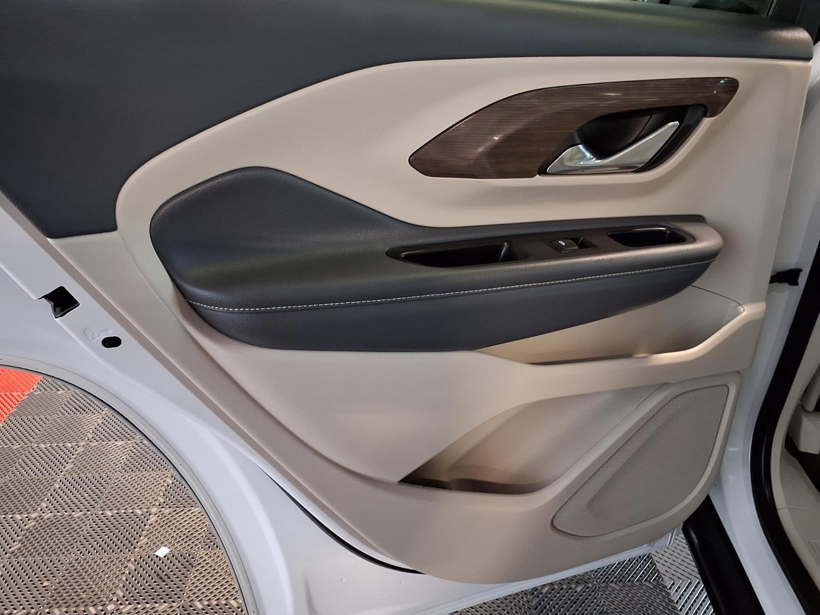 2023 GMC Terrain Denali - White Frost Tricoat exterior view 15