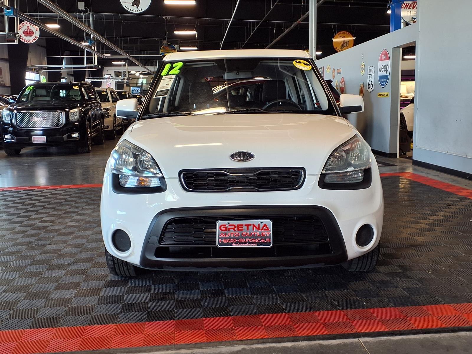 2012 KIA SOUL - WHITE exterior view 2