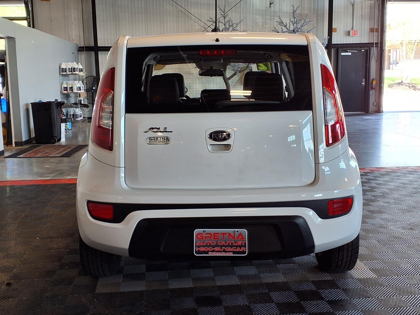 2012 KIA SOUL - WHITE exterior view 5