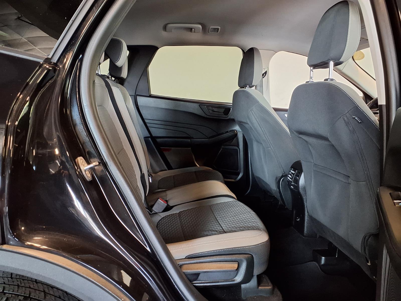 2022 Ford Escape SE - Agate Black Metallic exterior view 9