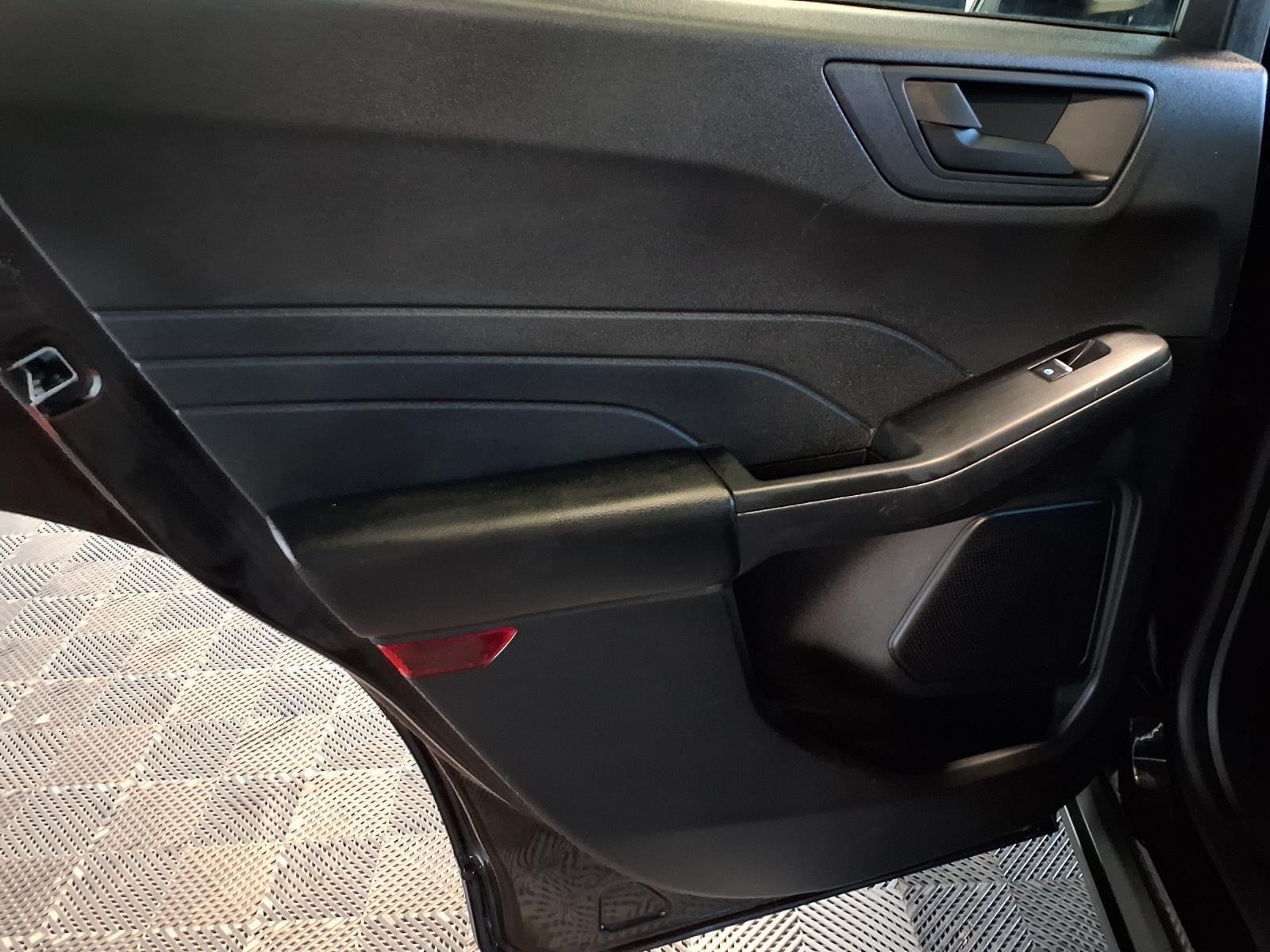 2022 Ford Escape SE - Agate Black Metallic exterior view 14