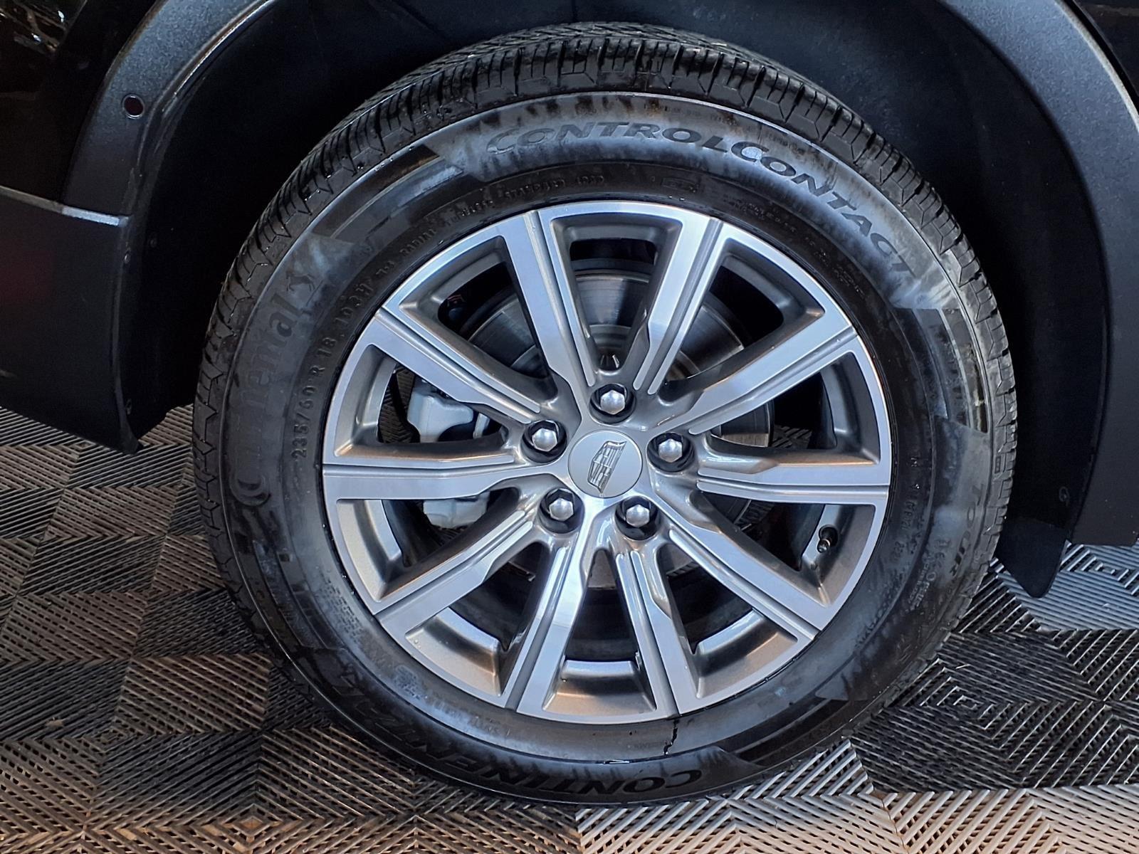2020 Cadillac XT4 AWD Sport - Stellar Black Metallic exterior view 9