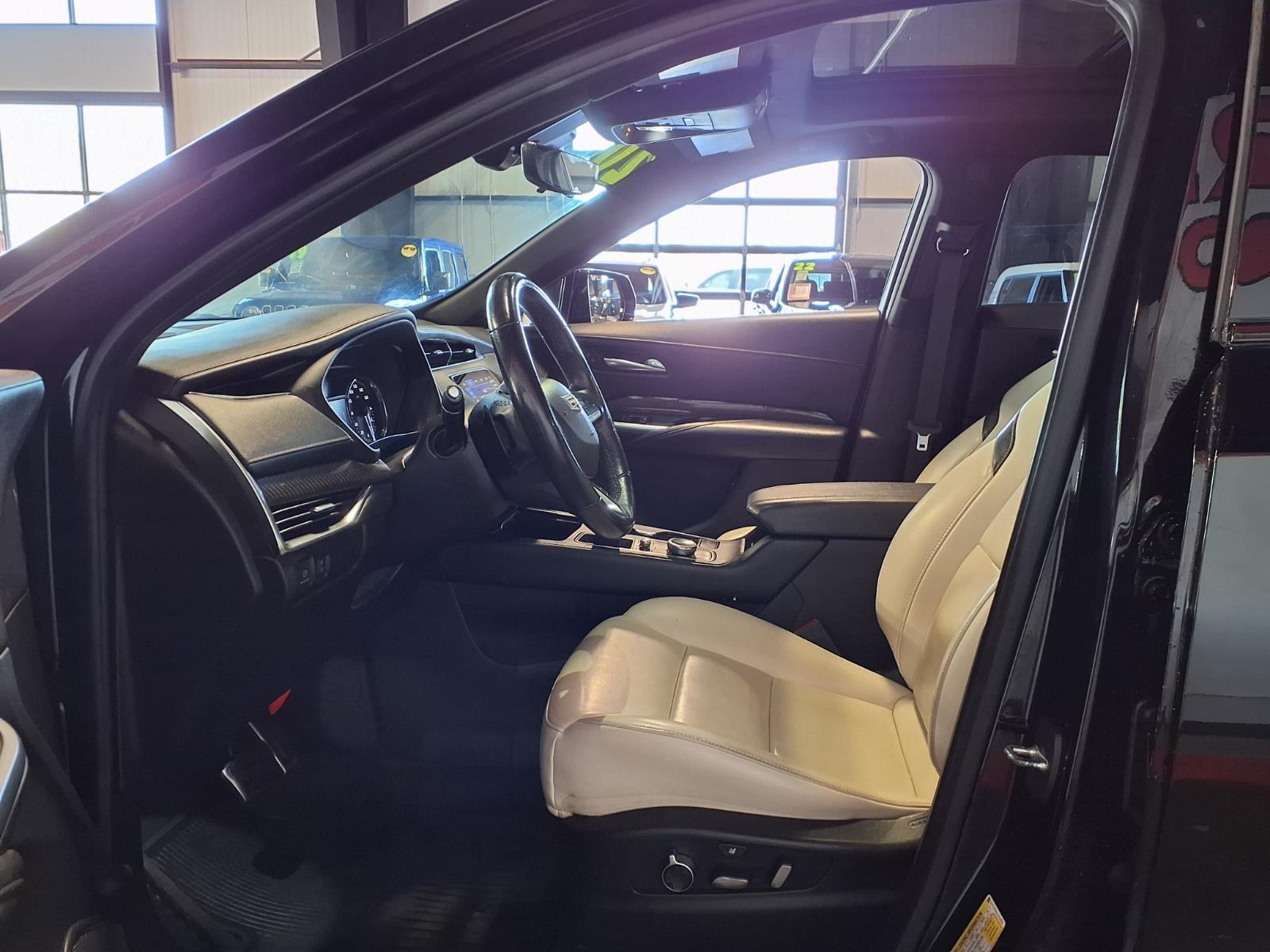 2020 Cadillac XT4 AWD Sport - Stellar Black Metallic exterior view 18